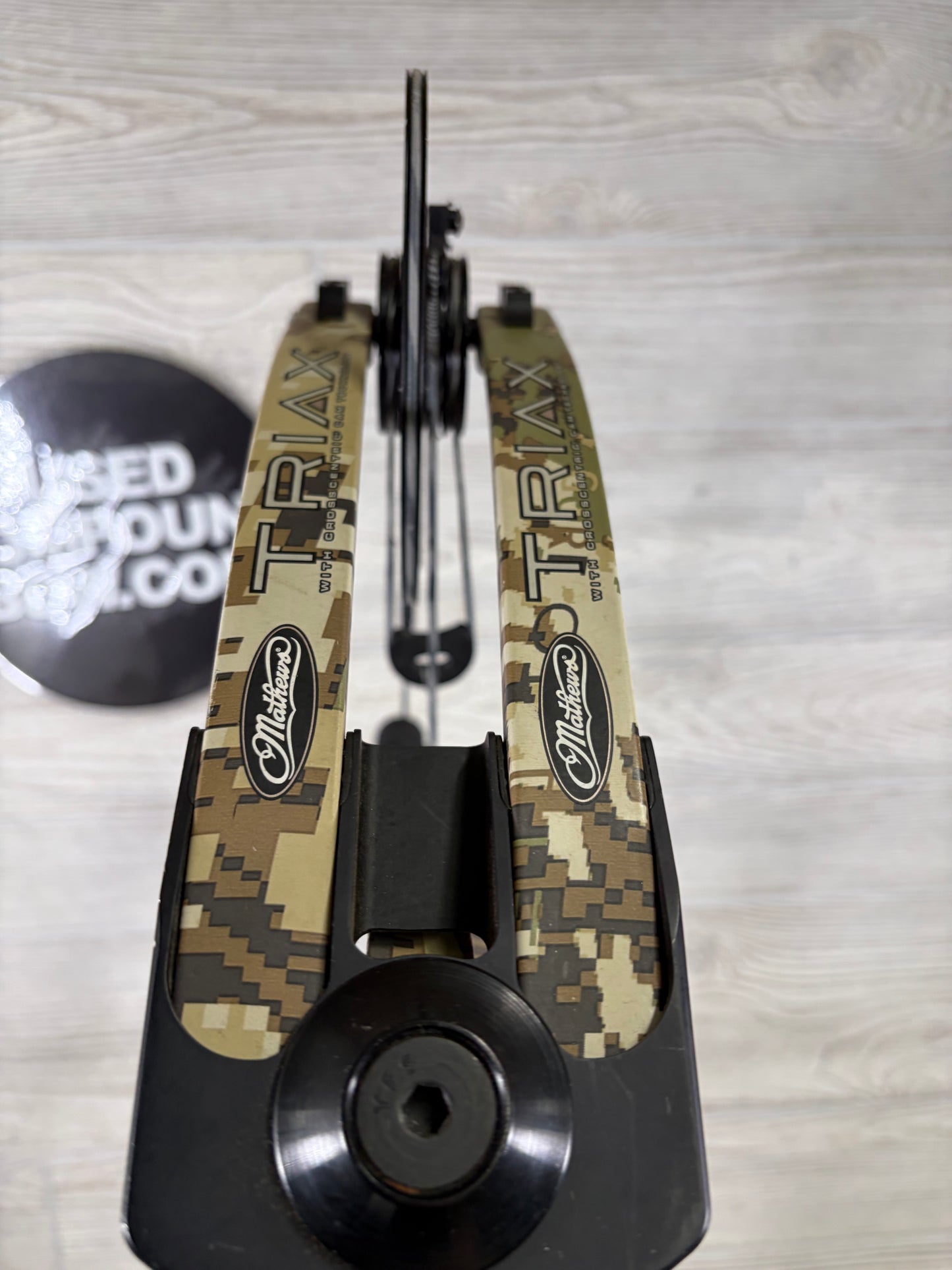 Used Mathews Triax 29" 70lb Right Hand Subalpine Camo Pkg