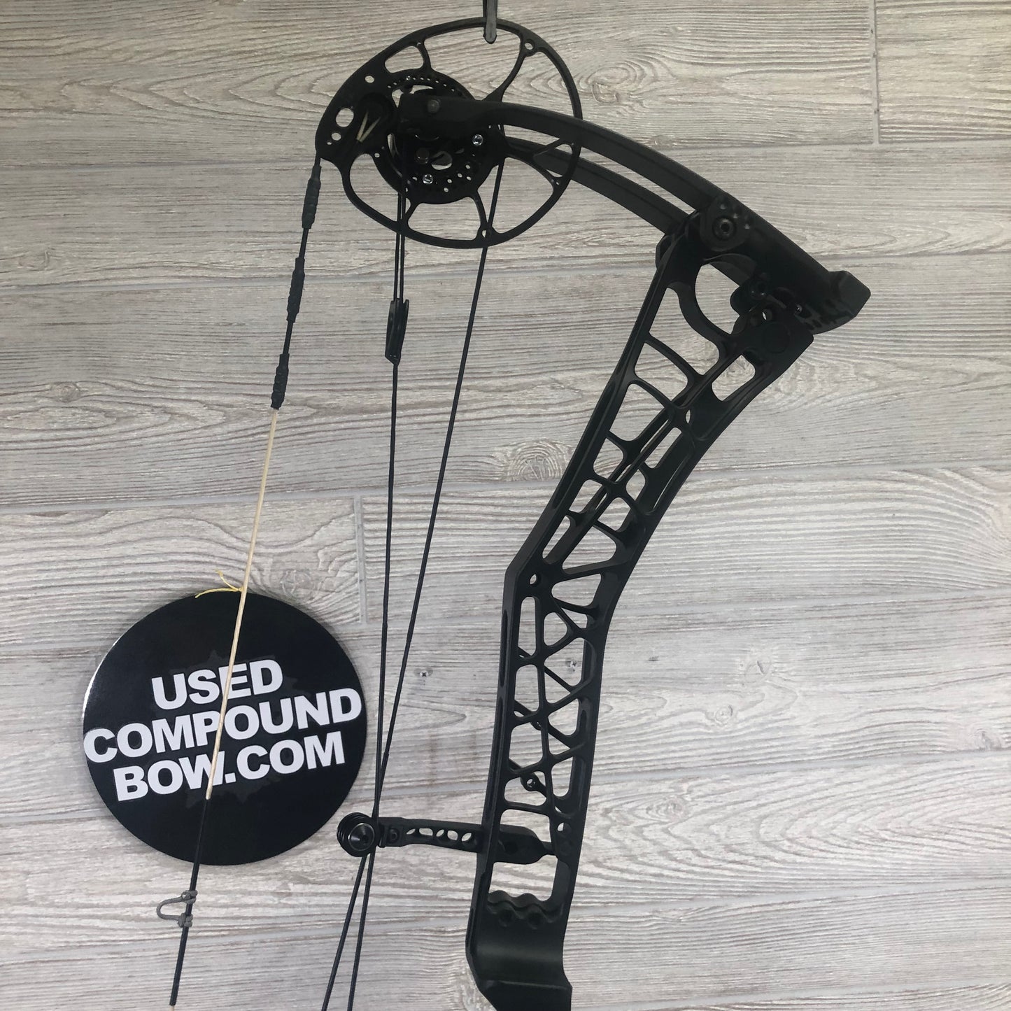 Darton Sequel 31 Left Handed 60-70lbs Black Bow