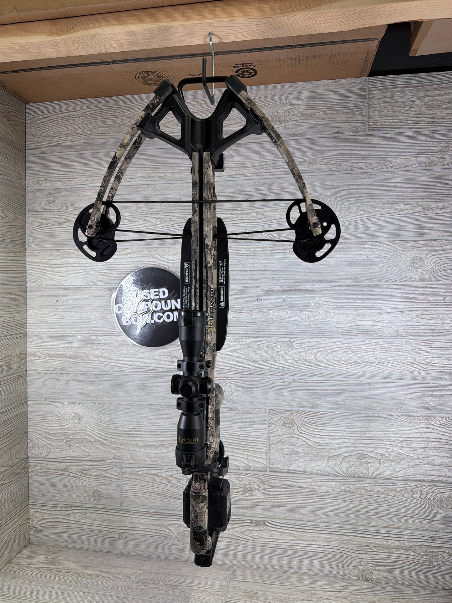 Tenpoint Titan M1 Crossbow Package