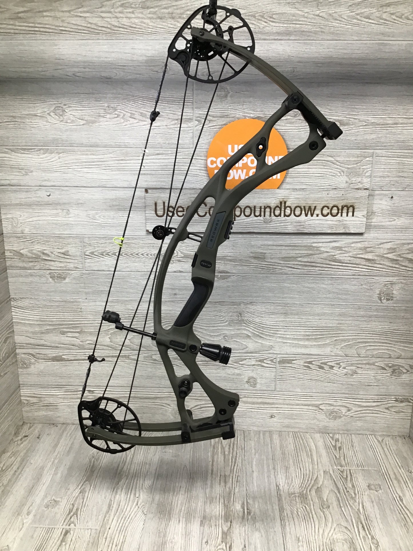 Hoyt RX-8 LH Wilderness 70lbs 25-30"