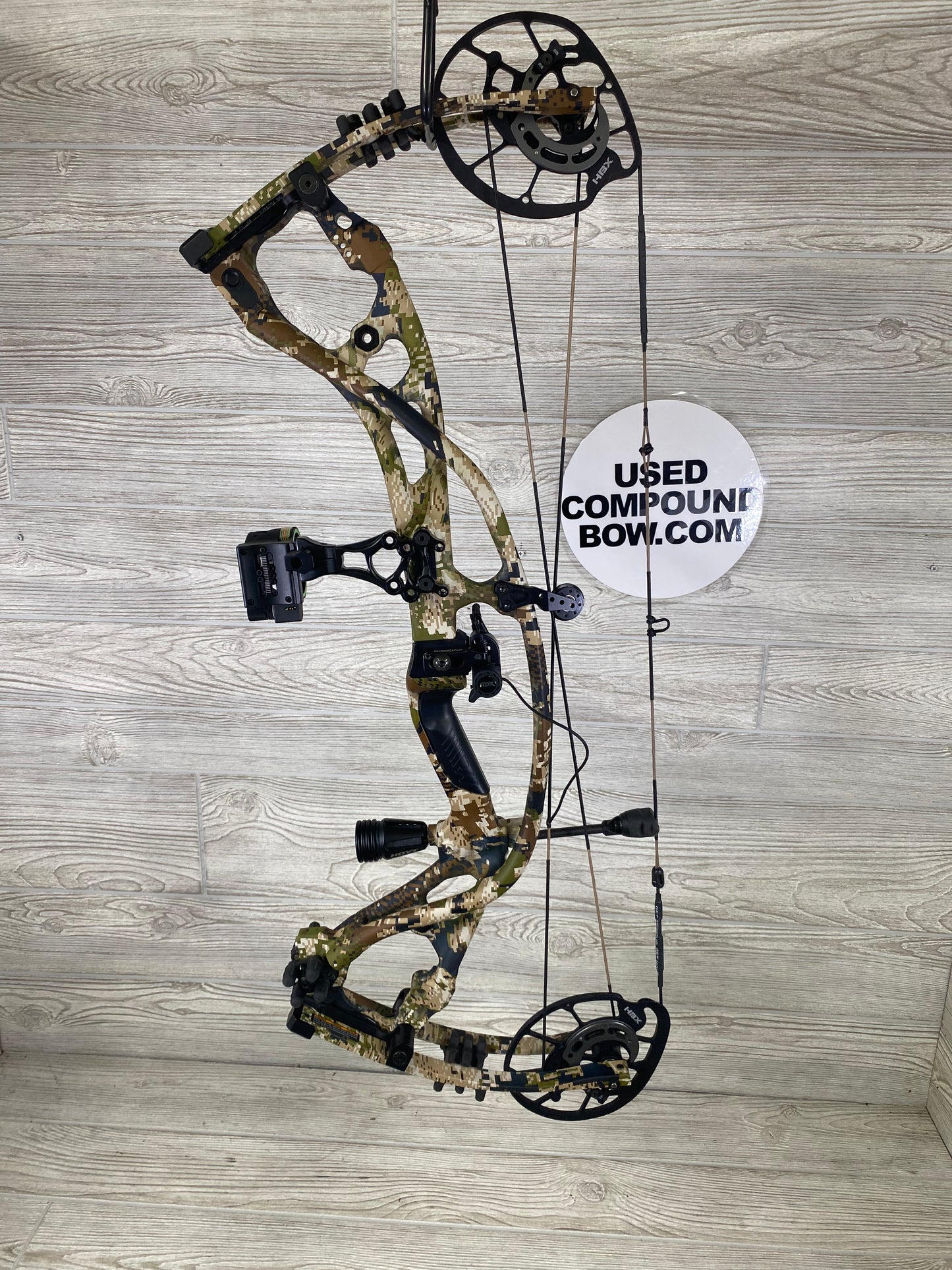 Hoyt RX-5 Sitka Subalpine 60-70# 25-30 Left hand PKG
