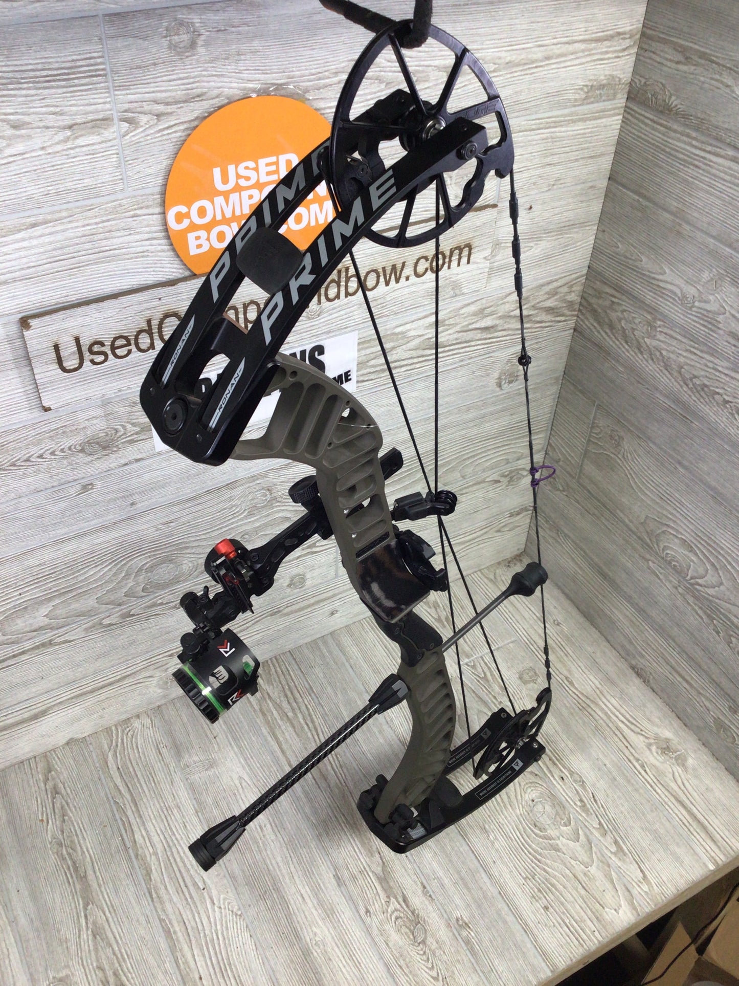 Prime Ronan Right Handed Morel / Black limbs 29/70 Package