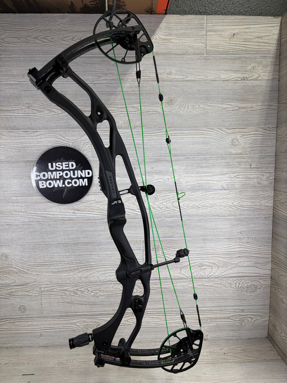Hoyt RX-10 Ultra RH Bone Collector Edition 65-75# 26-31" Draw