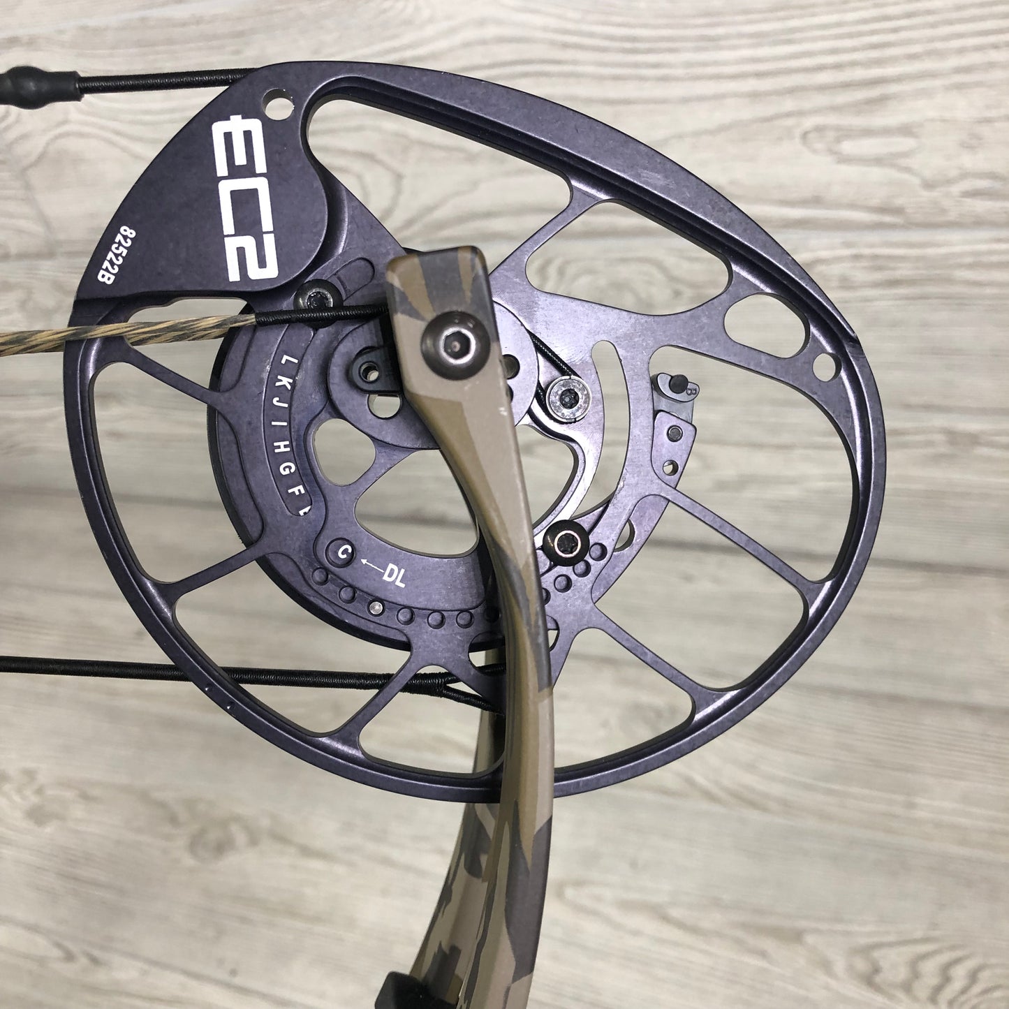 Used PSE Evolve DS 33 26-31.5" RH Bottomlands