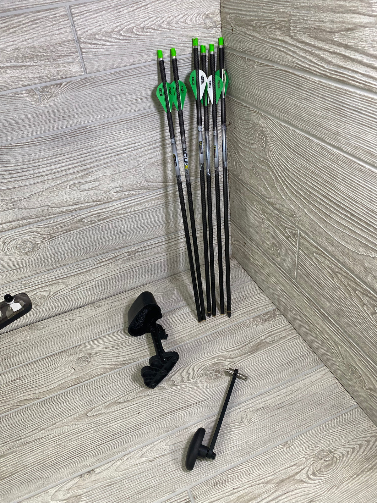 Lightly Used Tenpoint TX 29.5 Ultra Crossbow EVO-X Elite Vektra PKG