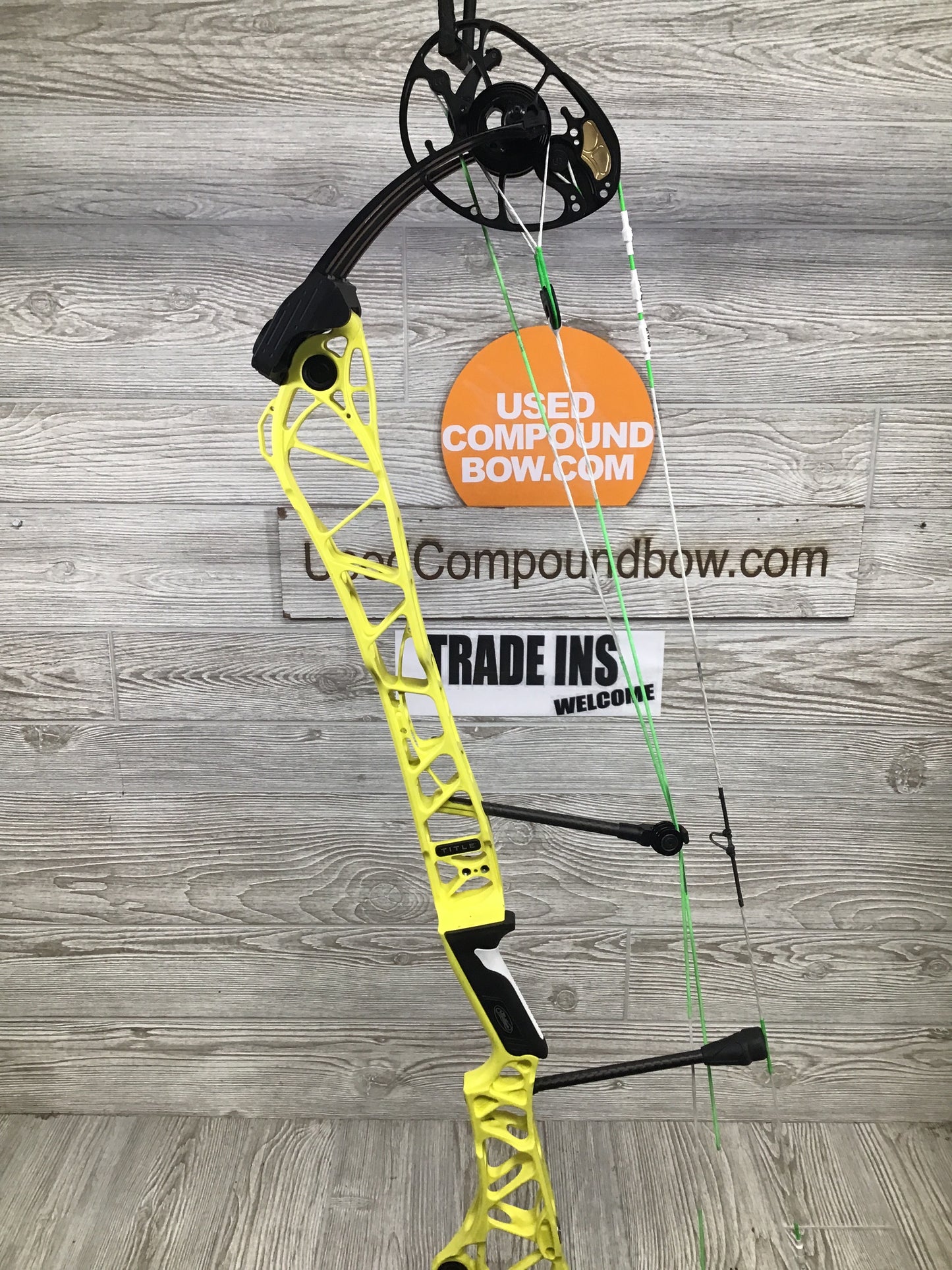 Used Mathews Title 38 (Gen 2)Yellow Right Handed Target Bow