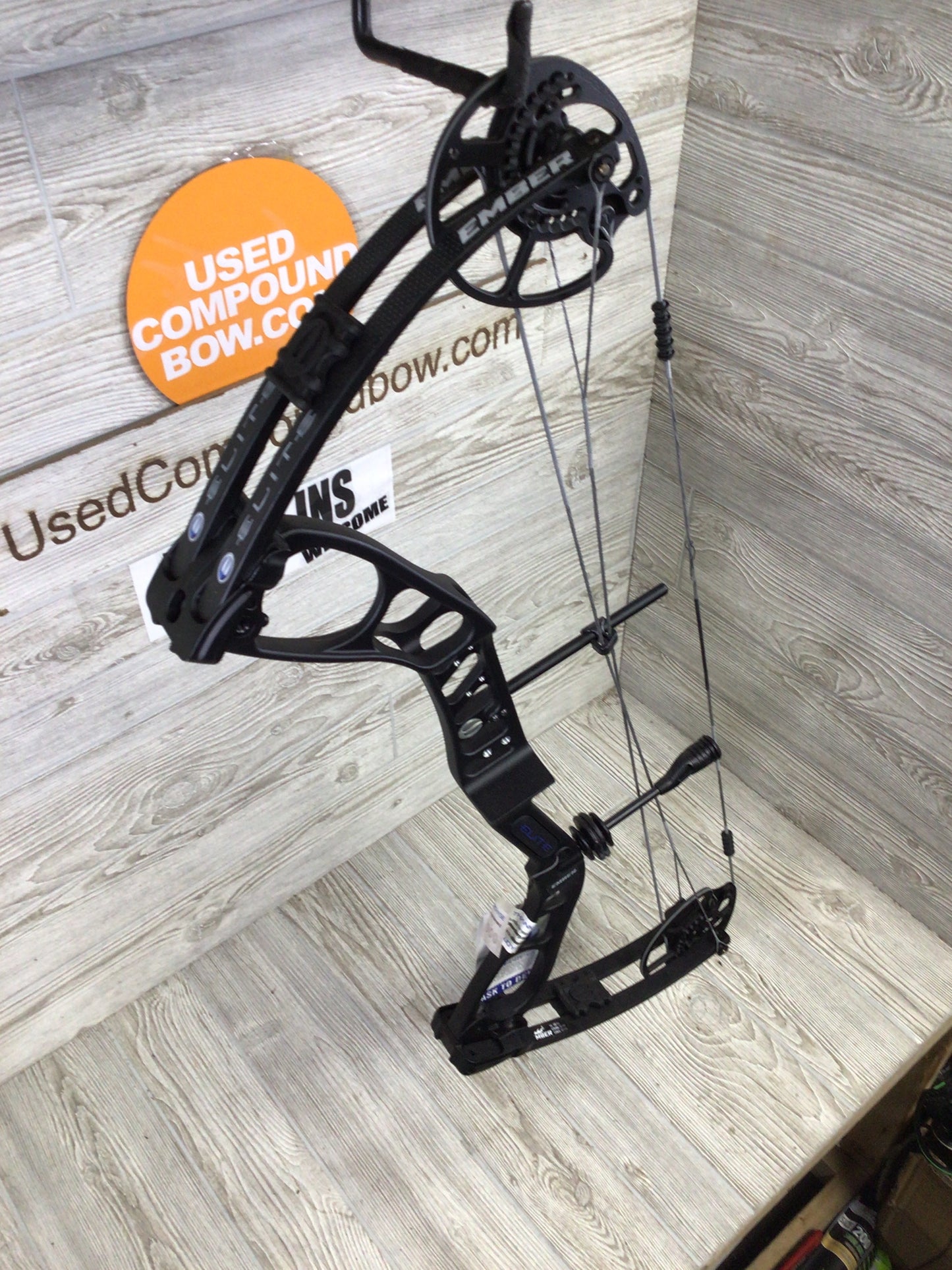Elite Ember Black Right Handed