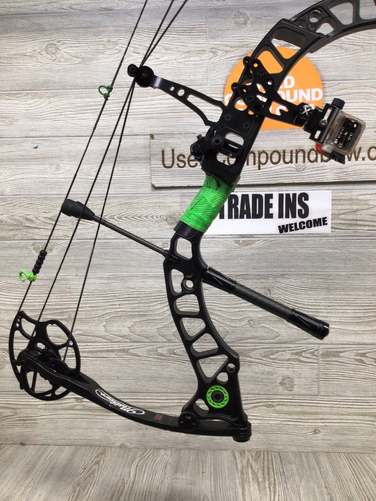 Mathews Z3 Right Handed Bow Package Black 27.5" 50-60lbs