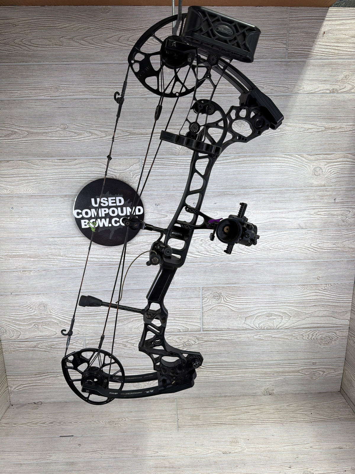 Used Mathews Triax 29.5" 70lb Black Bow Pkg