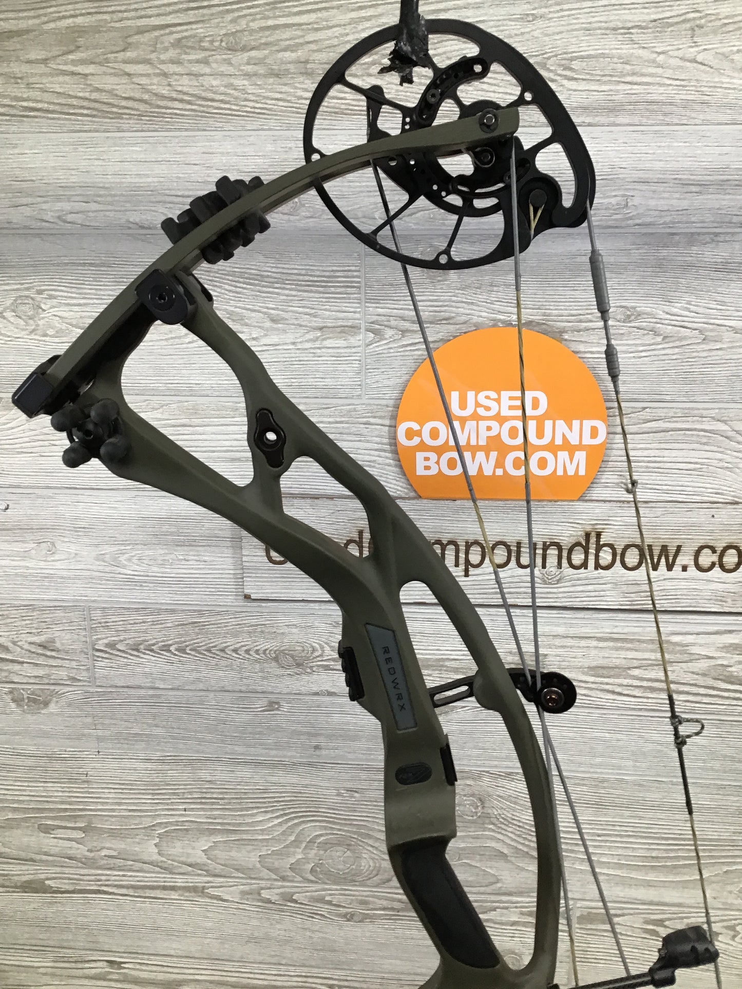 Used Hoyt RX-7 Right Hand 60-70# Wilderness 29"