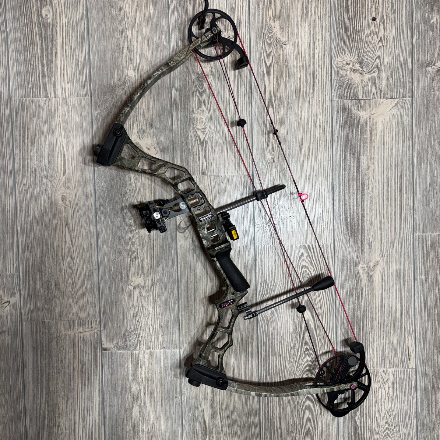 Used Mission Flare Right Handed Bow Package