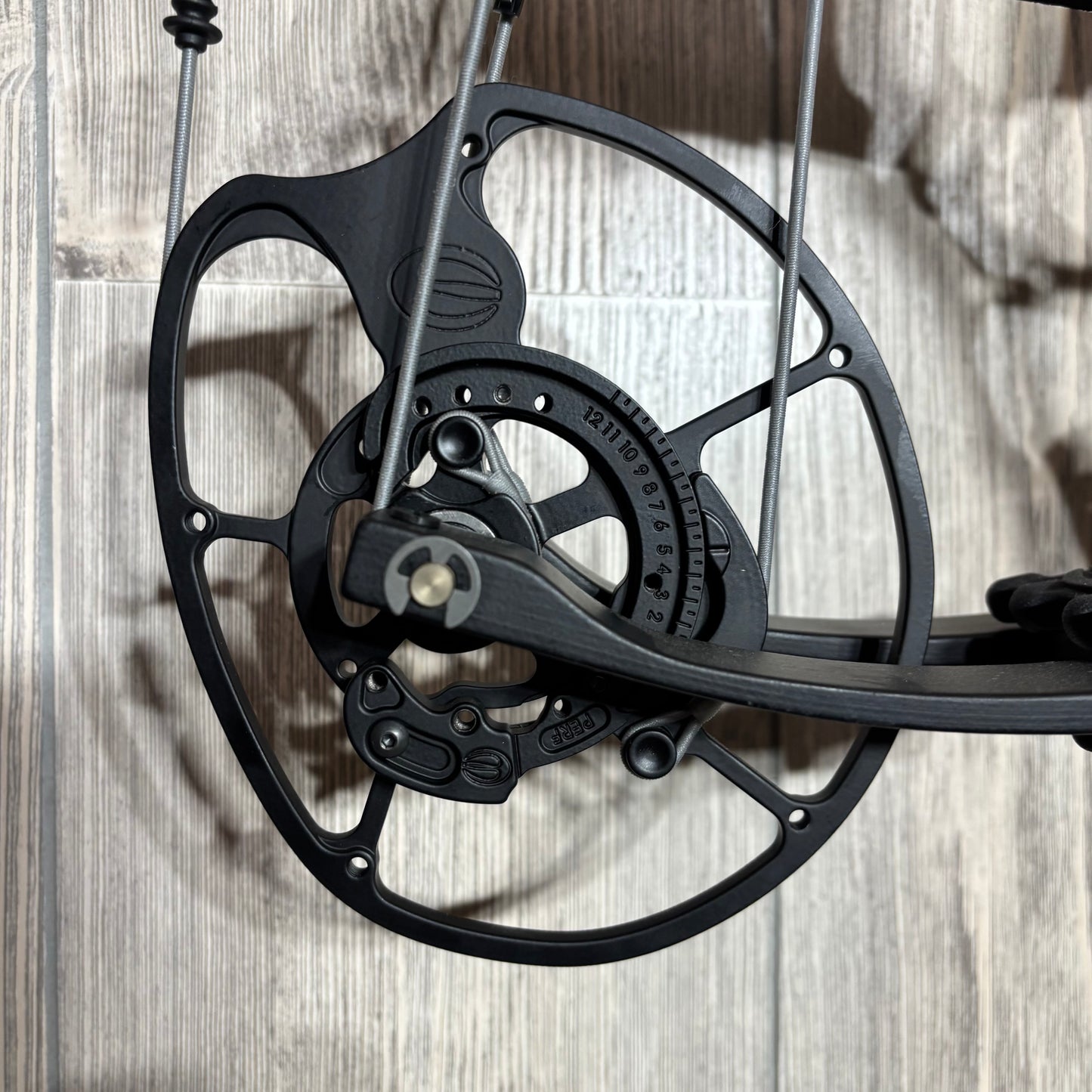 Elite Artus Right Hand Black 60-70# Bow
