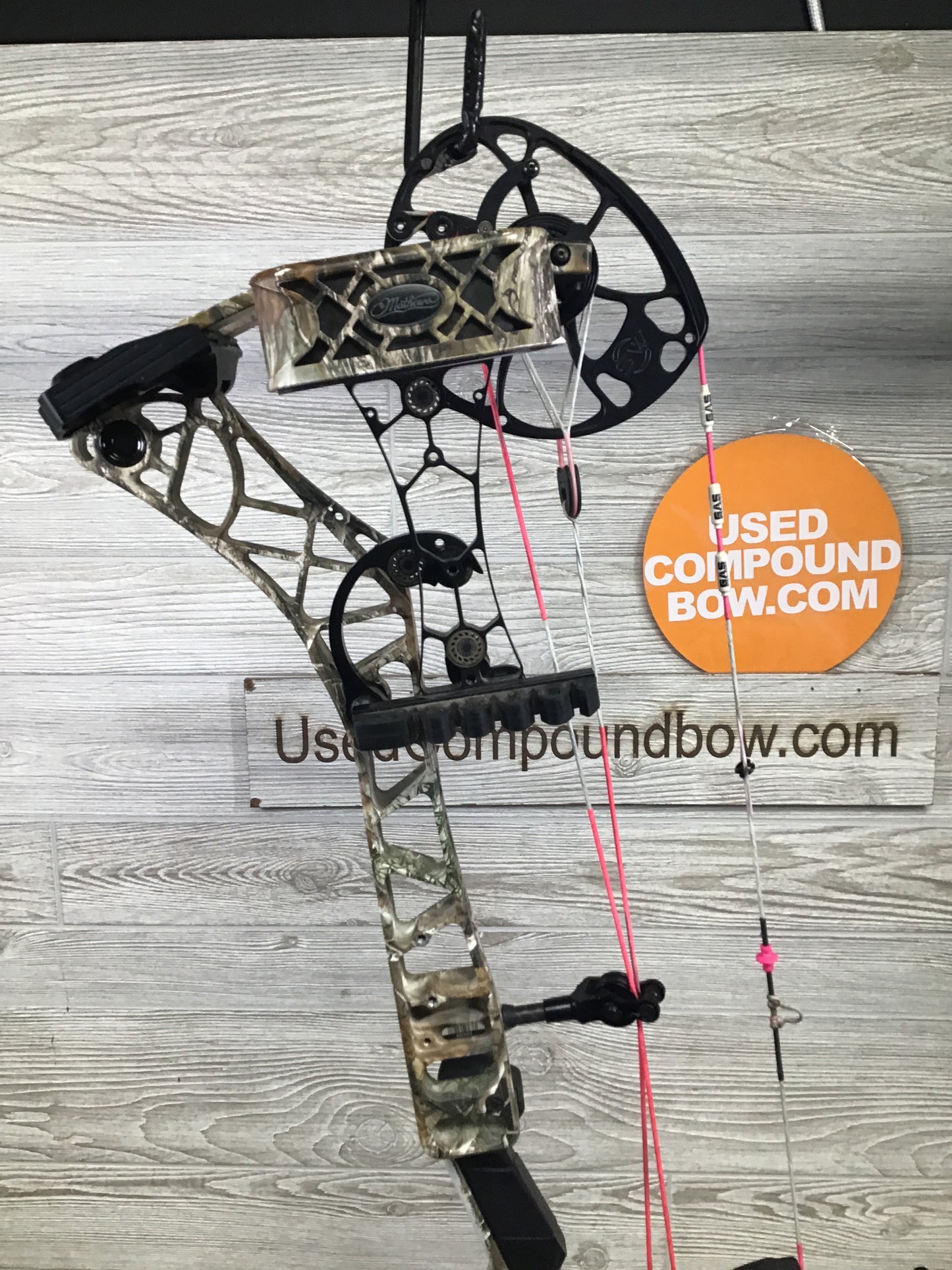 Used Mathews VXR 31.5 LH RT Edge Bow Pkg