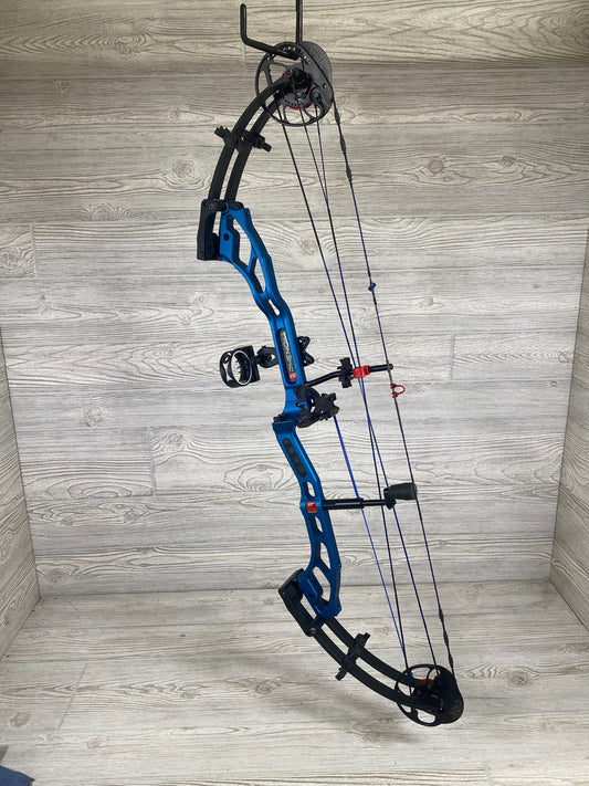 PSE Phenom SD Target Bow Package 60 lb max RH
