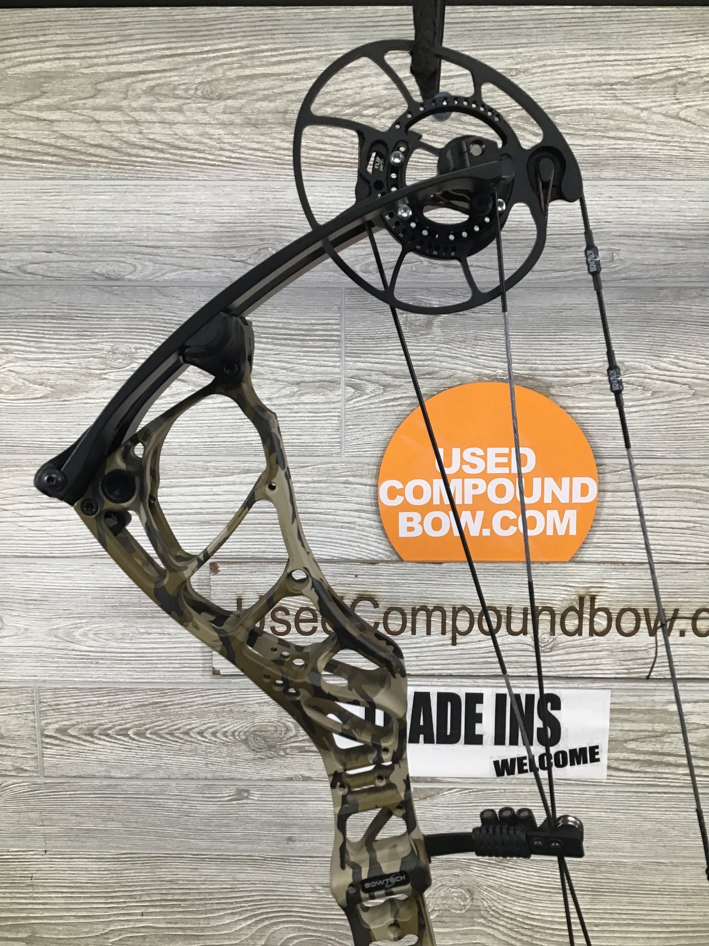 Used Bowtech Alliance Right Handed 50-60# 29" Bottomlands camo
