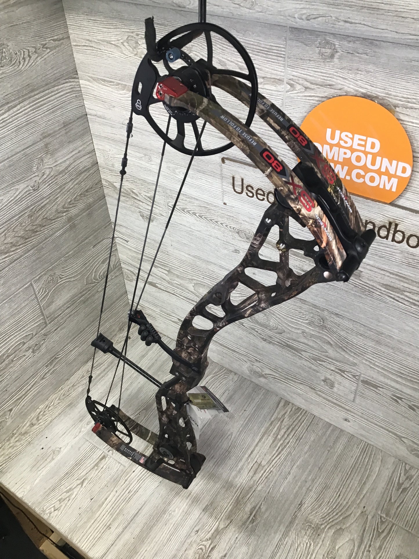 NEW Bowtech SX80 Mossy Oak Right Handed 29/80#