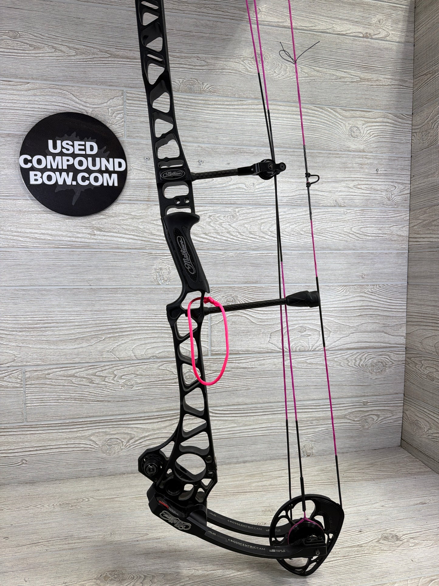 Used Mathews TRX 40 Right Handed Black 60# 31"
