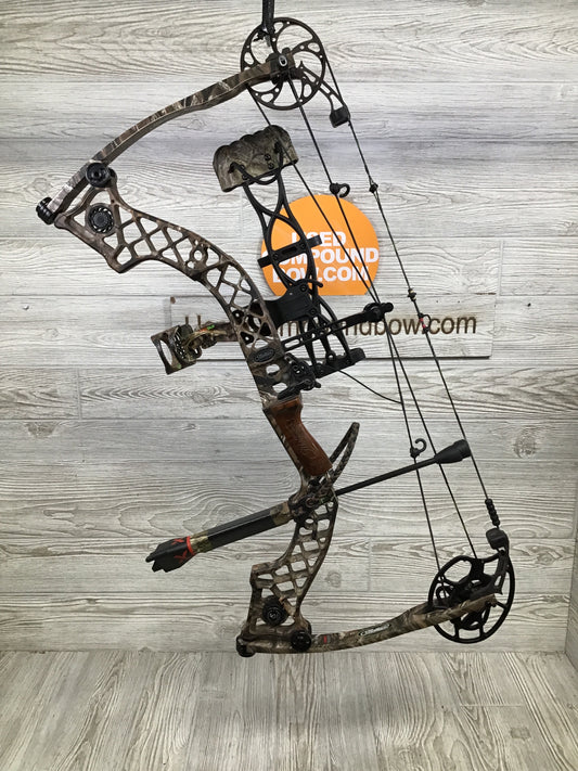 Used Mathews ZXT Right handed 60-70# 30" Draw Package