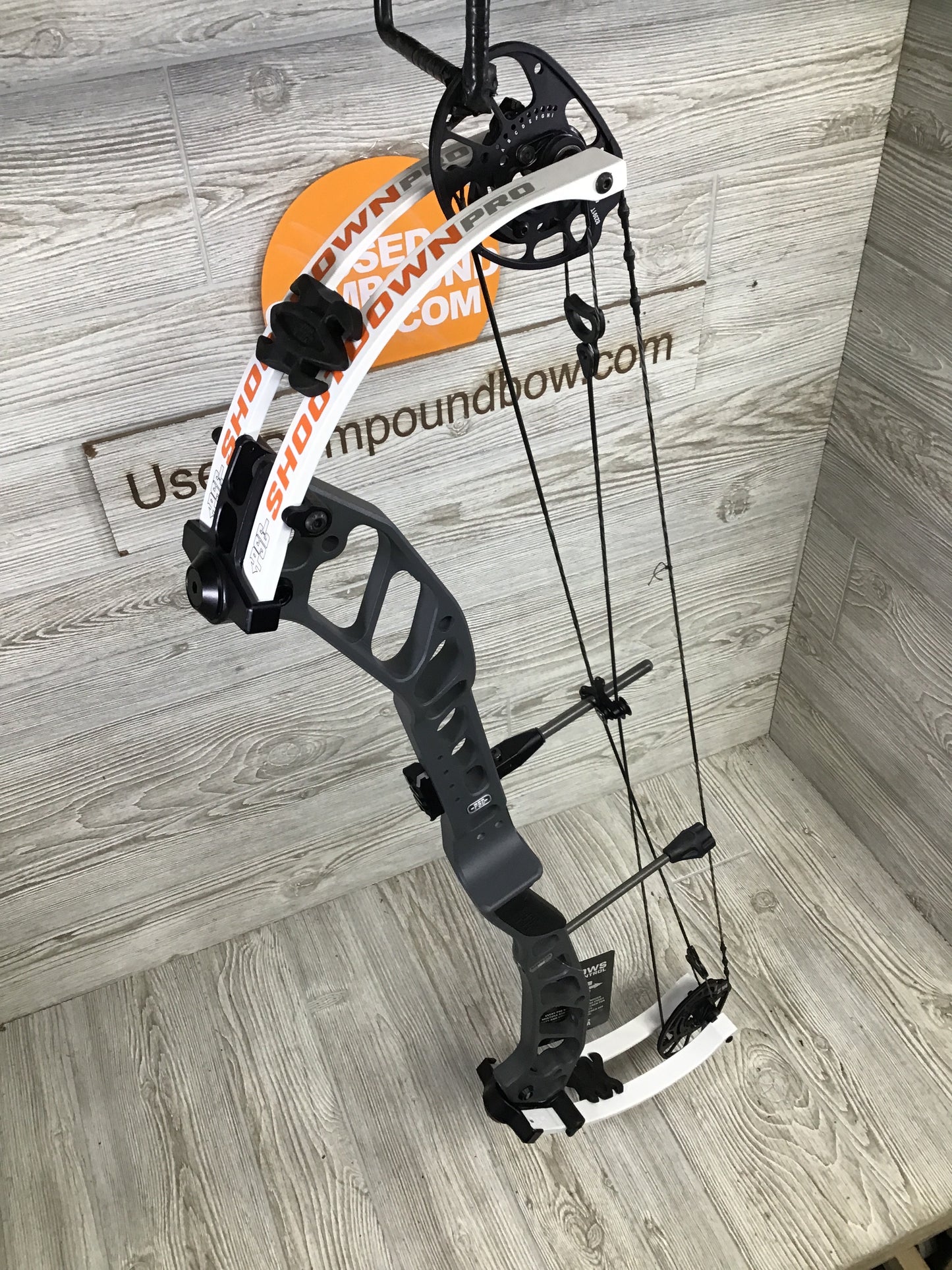 NEW IN BOX W/ WARRANTY PSE Shootdown Pro - 36 - RH - 50 - Charcoal - M2 Cams