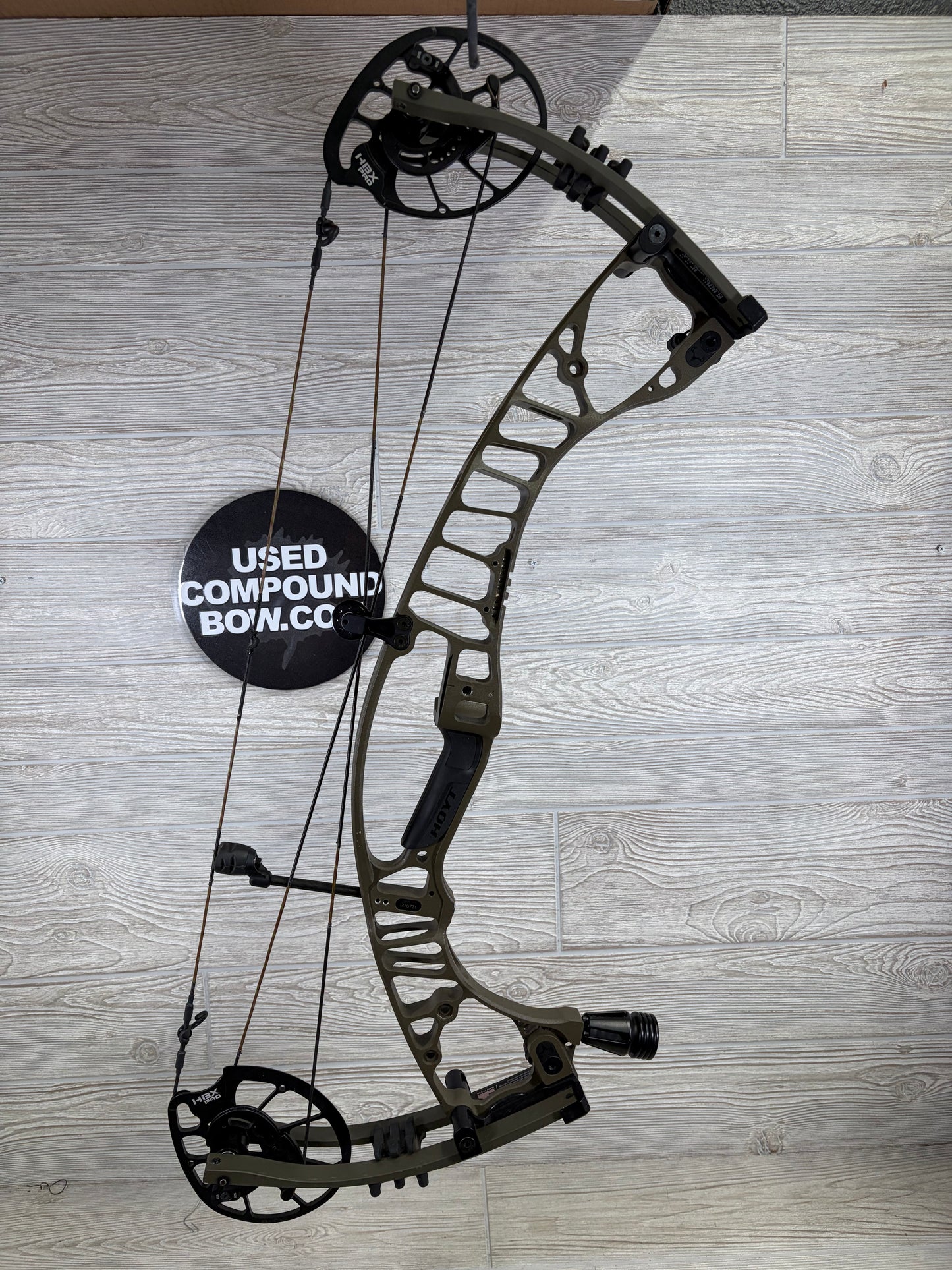 Hoyt VTM 31 Right Hand Wilderness Green 60-70lb