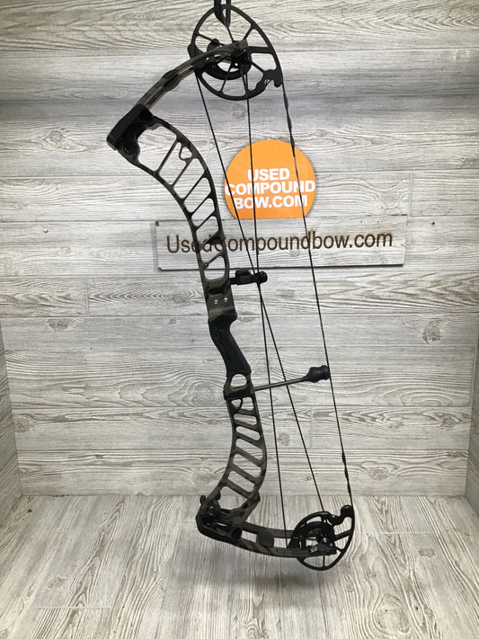 Brand New Prime Revex 4 Right handed 29/70# Morel Scar