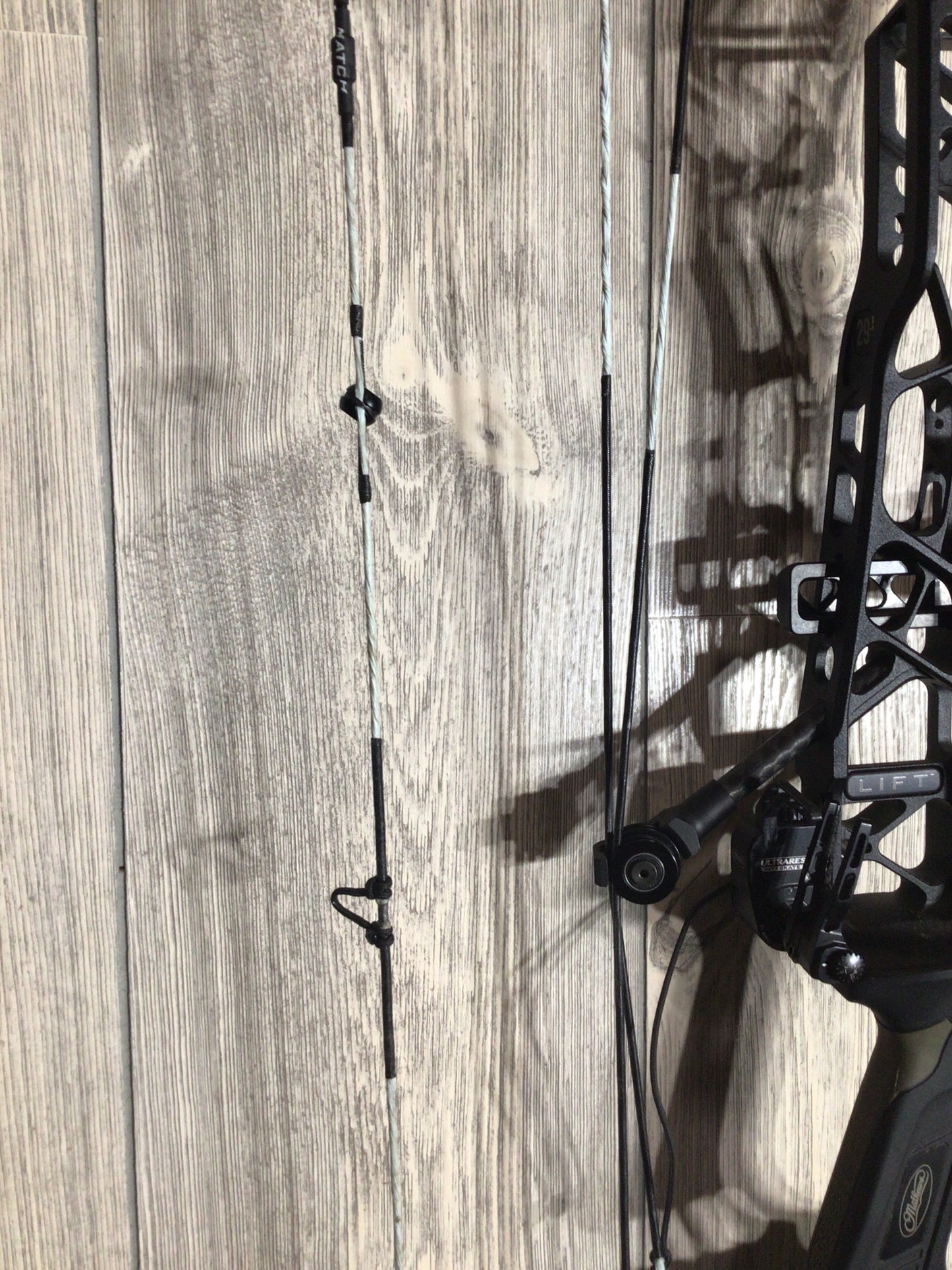 Mathews Lift 29.5 Left Handed Black Bow