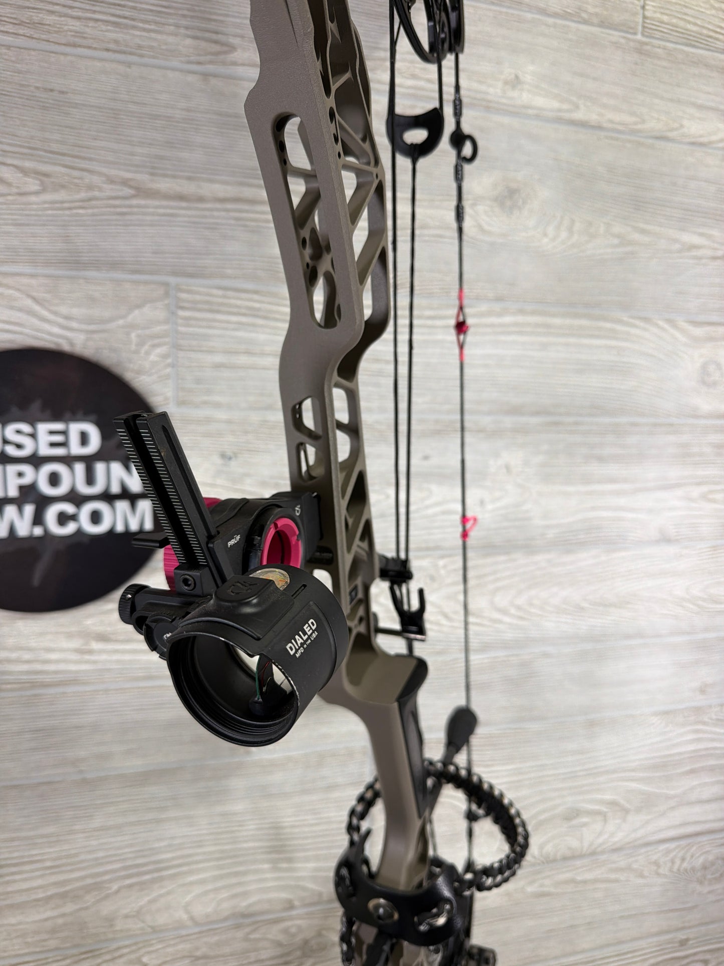 Mathews Lift 29.5 RH Granite Bow PKG
