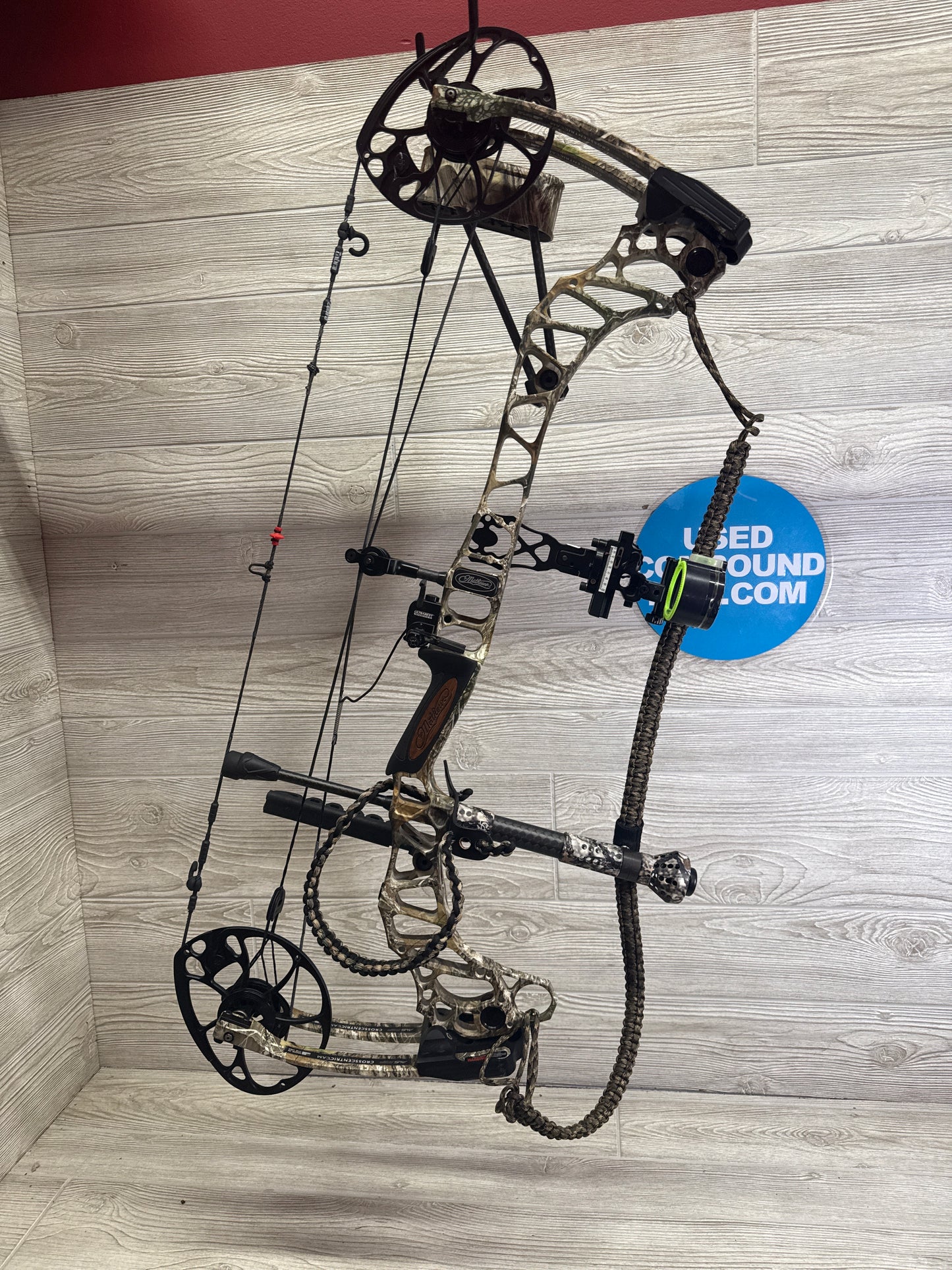 Used Mathews Vertix 30.5" 70lb Left Hand Realtree Edge LOADED Bow Pkg