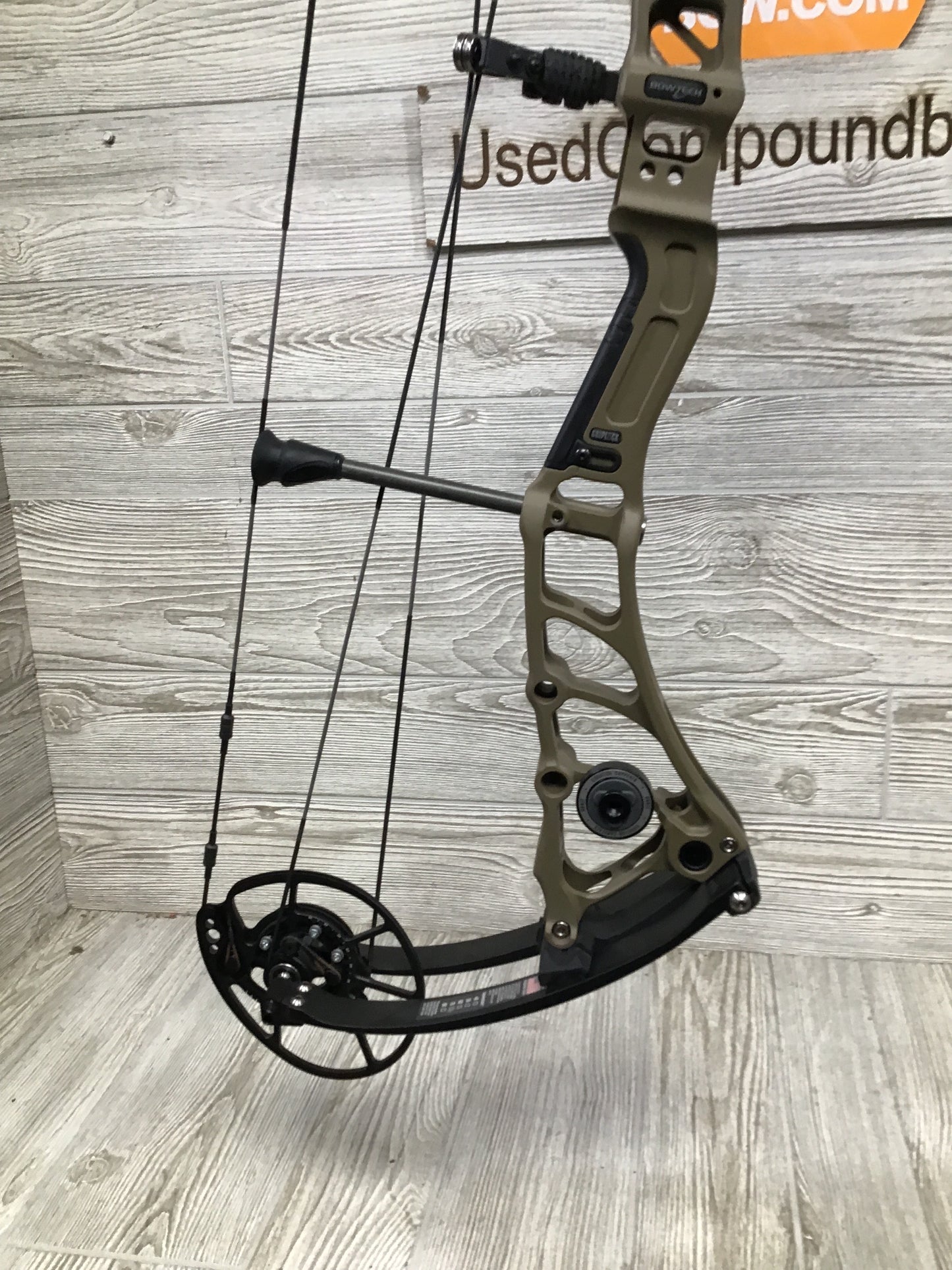 Used Bowtech Virtue Left Hand TAC STONE 60-70lb Bow