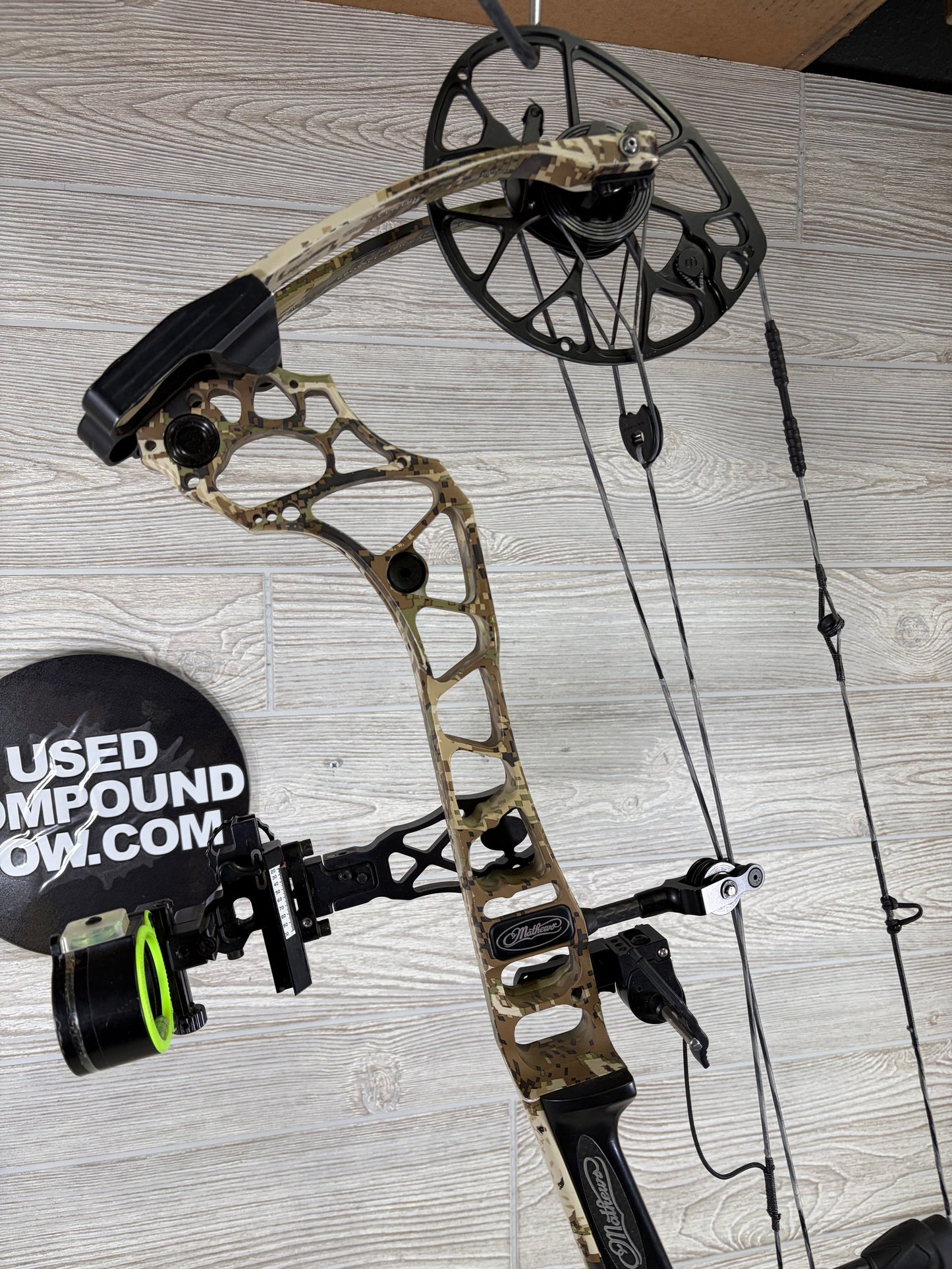 Used Mathews Triax 29" 70lb Right Hand Subalpine Camo Pkg