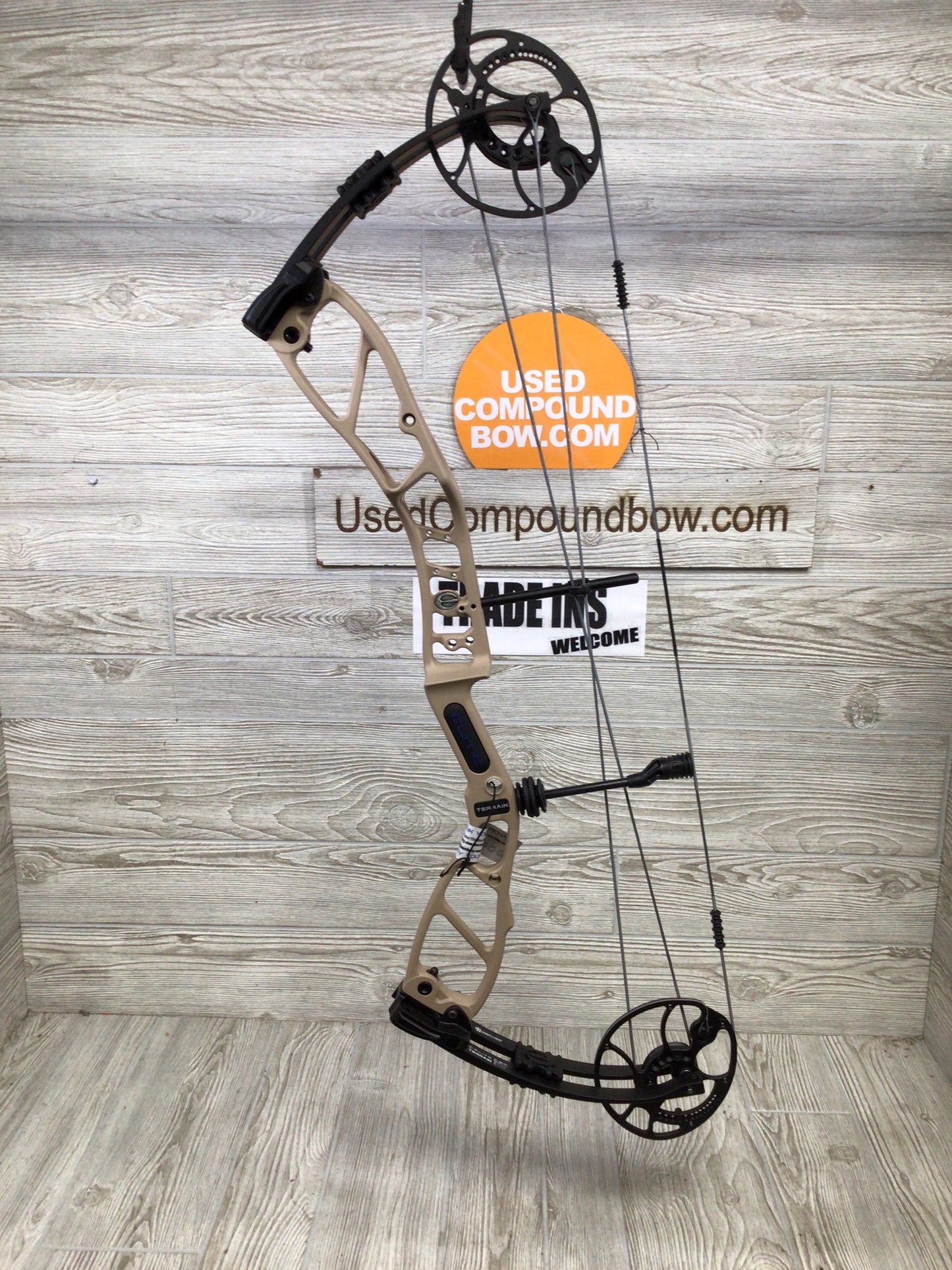Elite Terrain RH Mountain Tan 25.5-31.5" 45-60# Bow