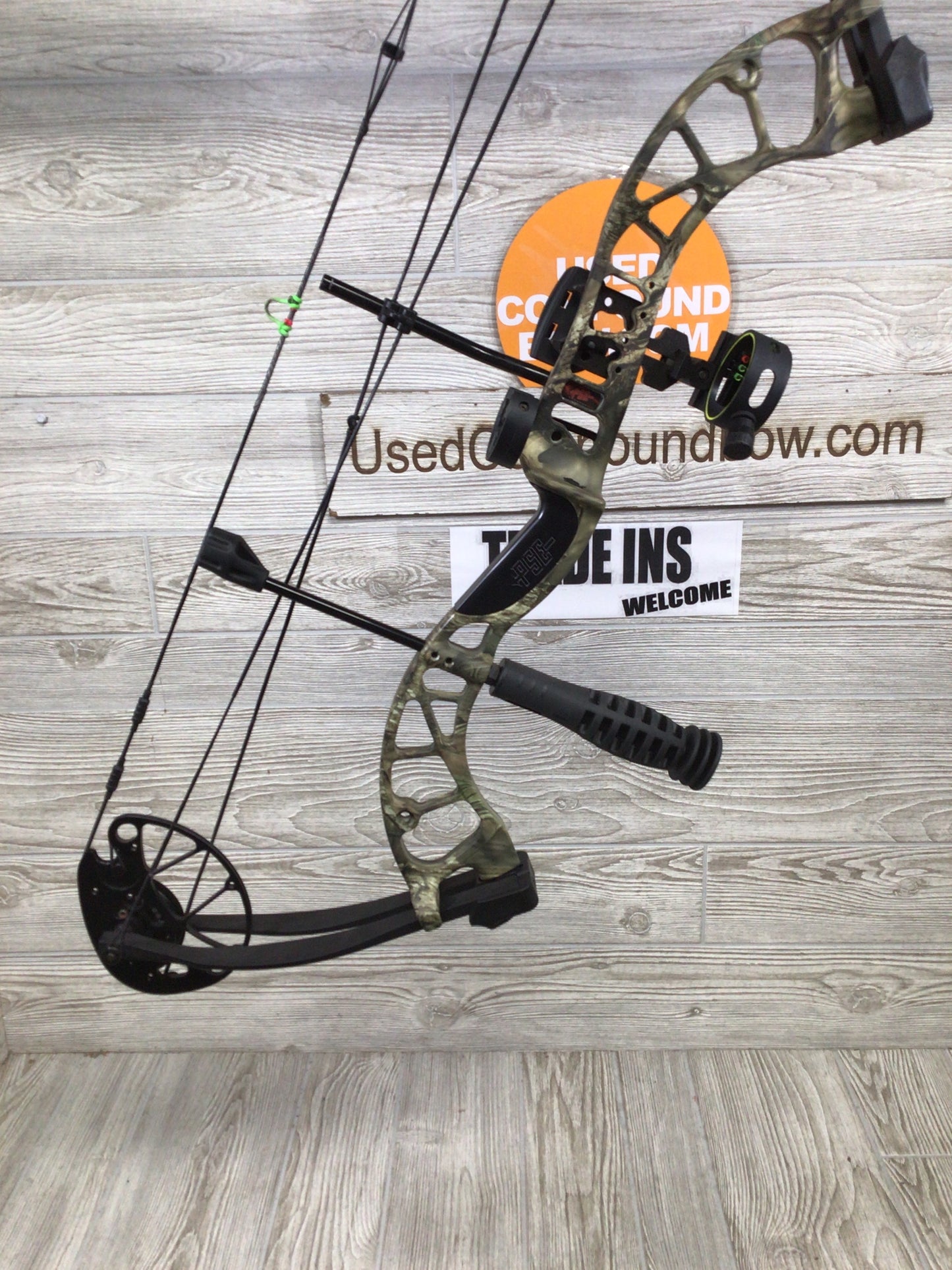 USED PSE UPRISING LEFT HANDED PACKAGE MOSSY OAK