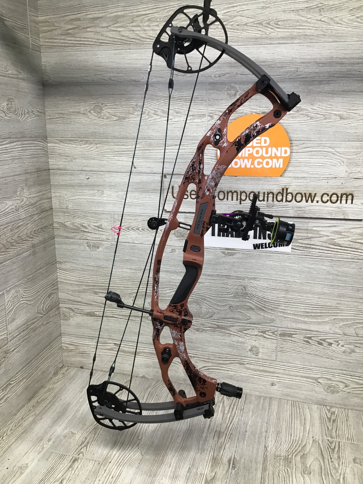 Hoyt RX-10 Ultra Left Handed Georgia Clay with Tombstone limbs 70-80# 30.25-31"