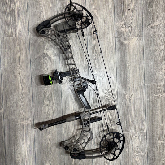 Used Mathews V3X 29 Granite RH Package