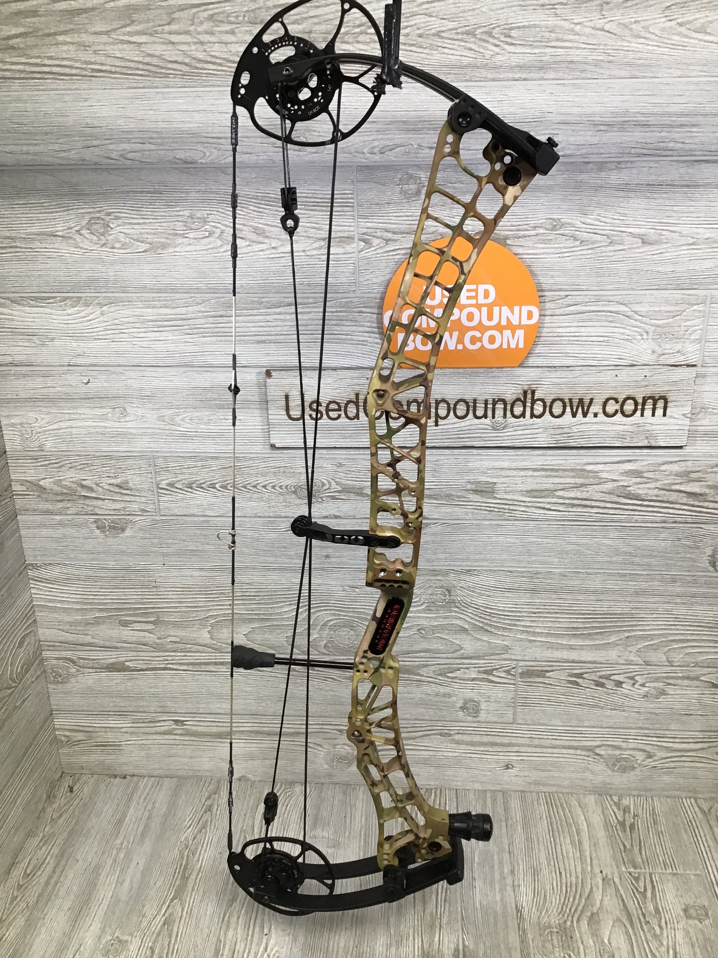 Used Darton Sequel 35 ST2 Limited Edition Folds of Honor RH 60lb