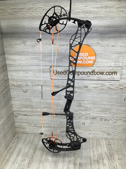 Used Mathews Lift X 33 RH Shale/ Black Limbs 30.5/65/85