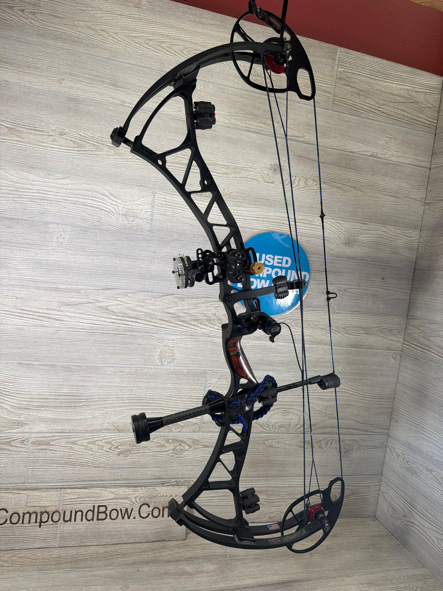 Used Bowtech Experience 27" 70lb Black Bow Pkg