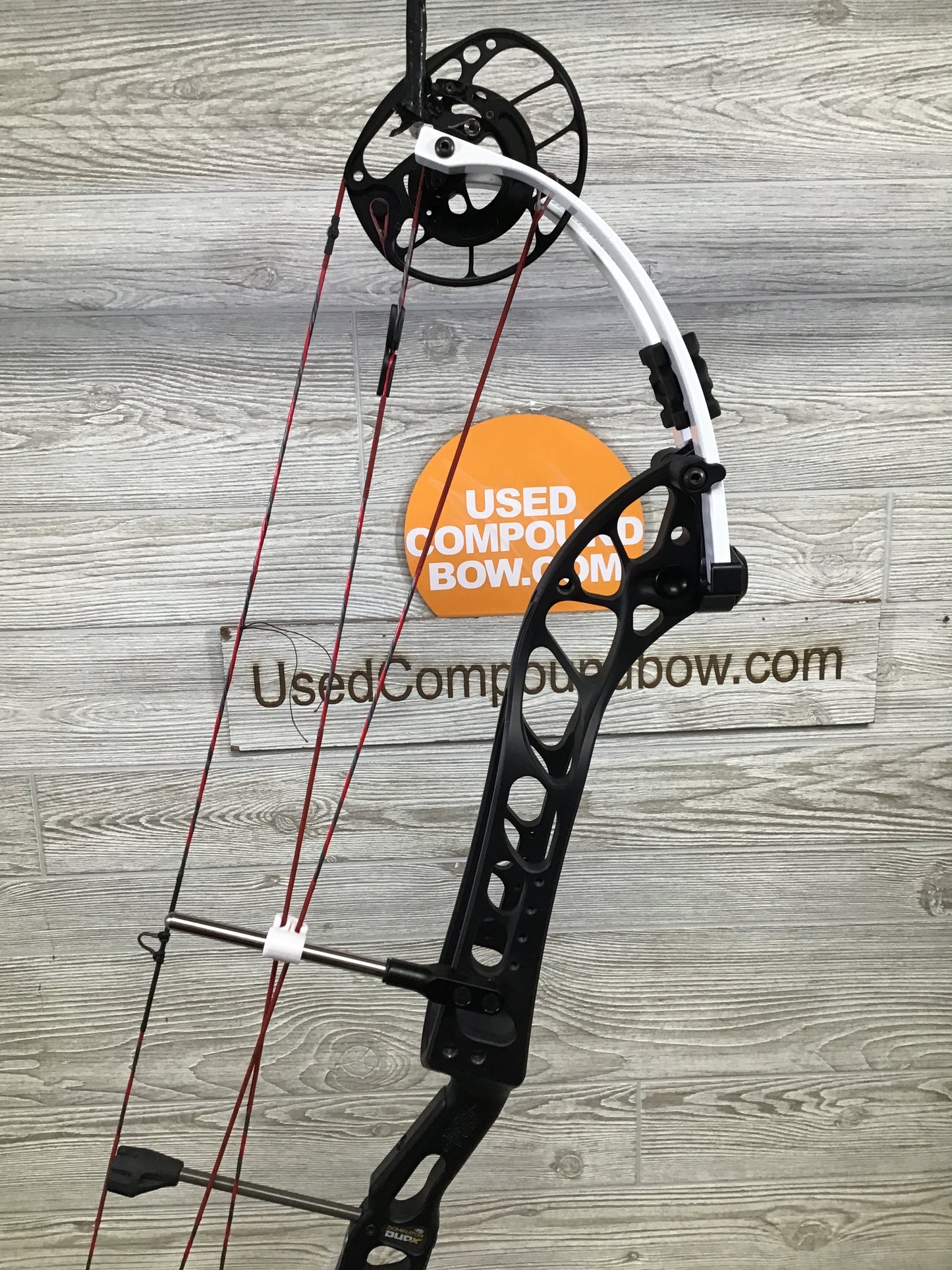 Used PSE Dominator DUO 35 50-60# Black W/White Limbs