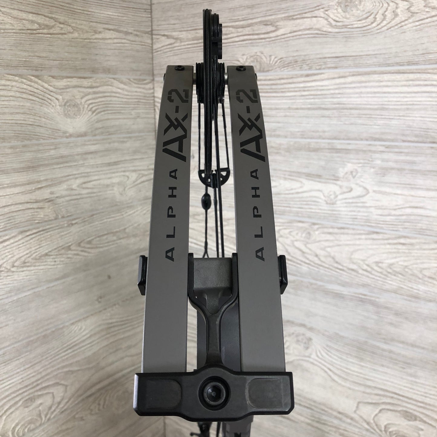 Used Hoyt Alpha AX-2 29 Tombstone LH 70# max