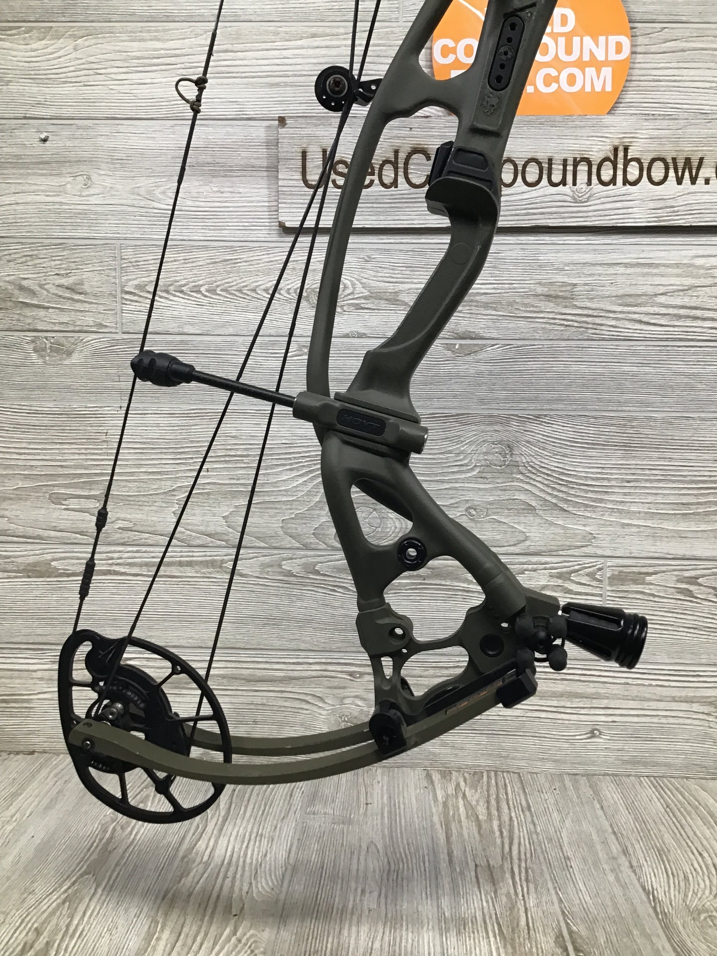 Hoyt RX-5 Ultra Left Handed Wilderness 70lbs 27-30"