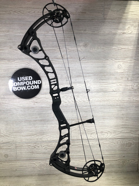 Used Bowtech Virtue Right Hand Black 60-70lb Bow