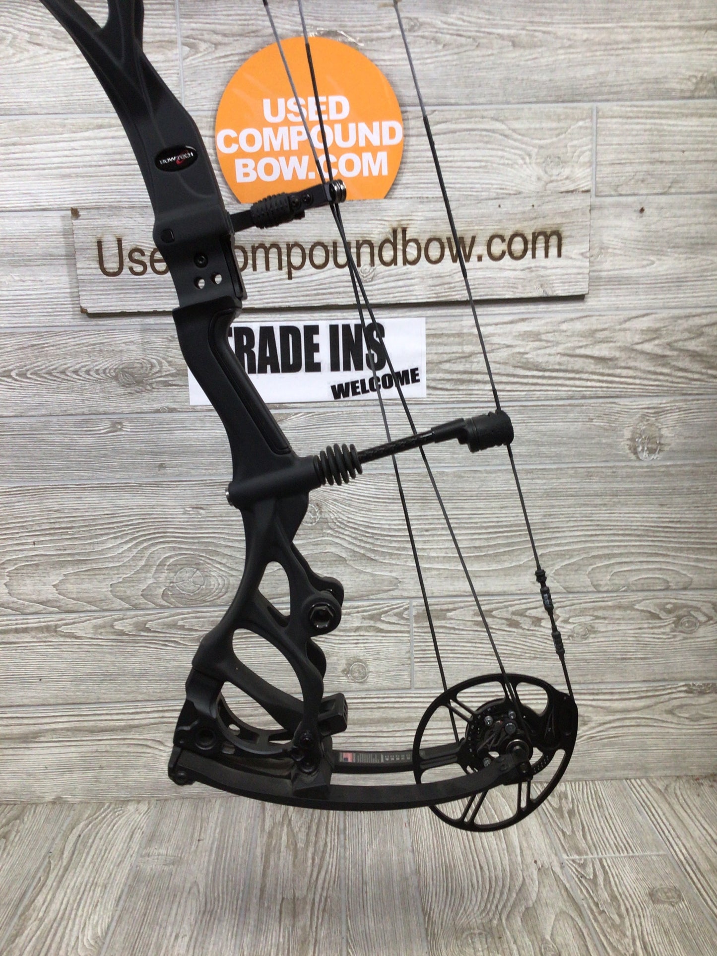 Bowtech Carbon One Black 29"/70# RH