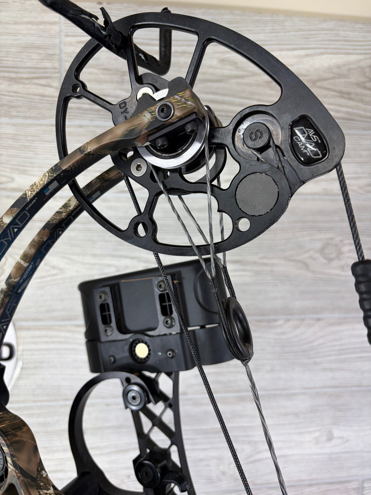 Used Mathews Chill R Lost Camo RH Package