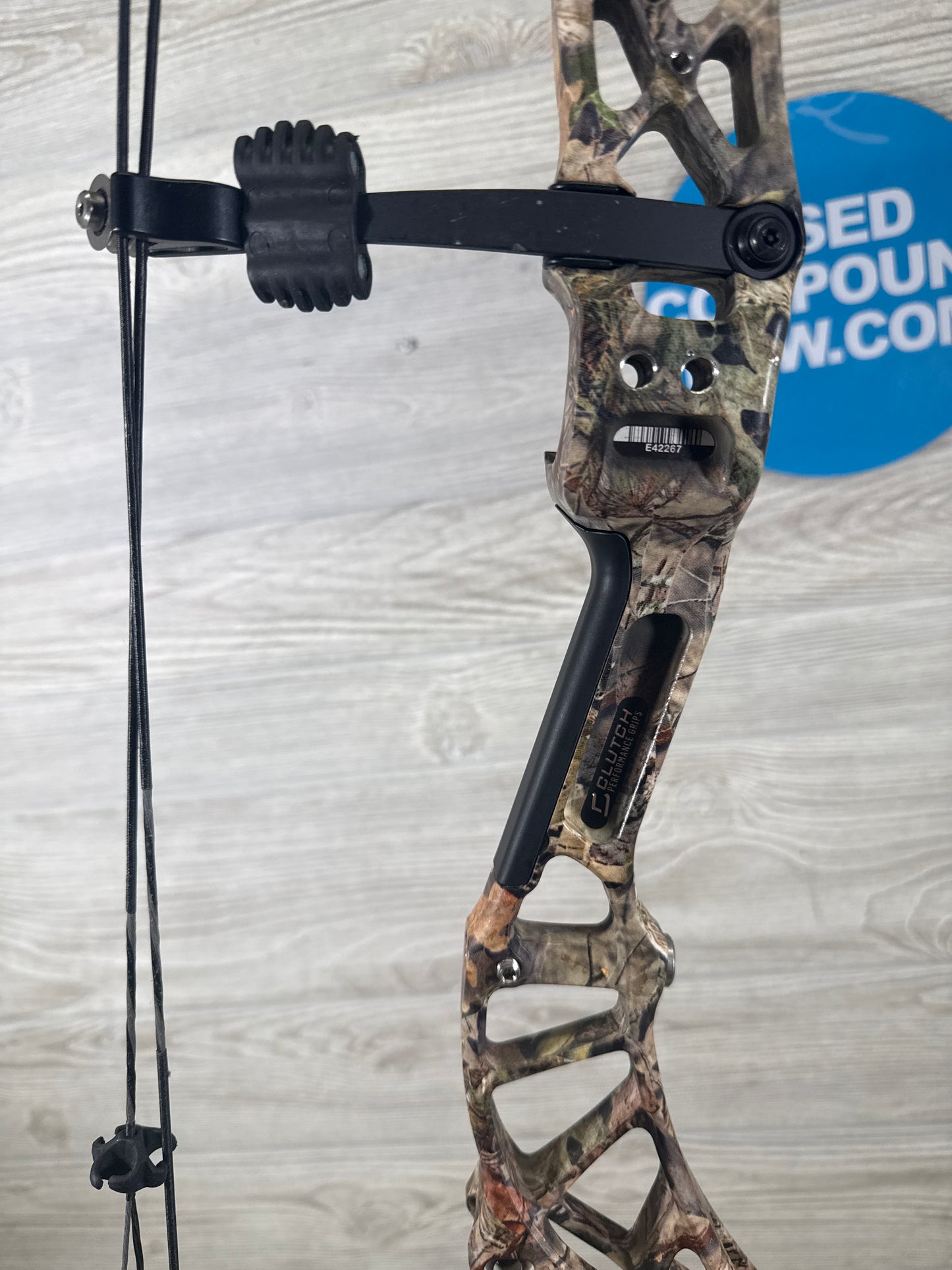 Bowtech Realm Breakup Camo 50lb RH