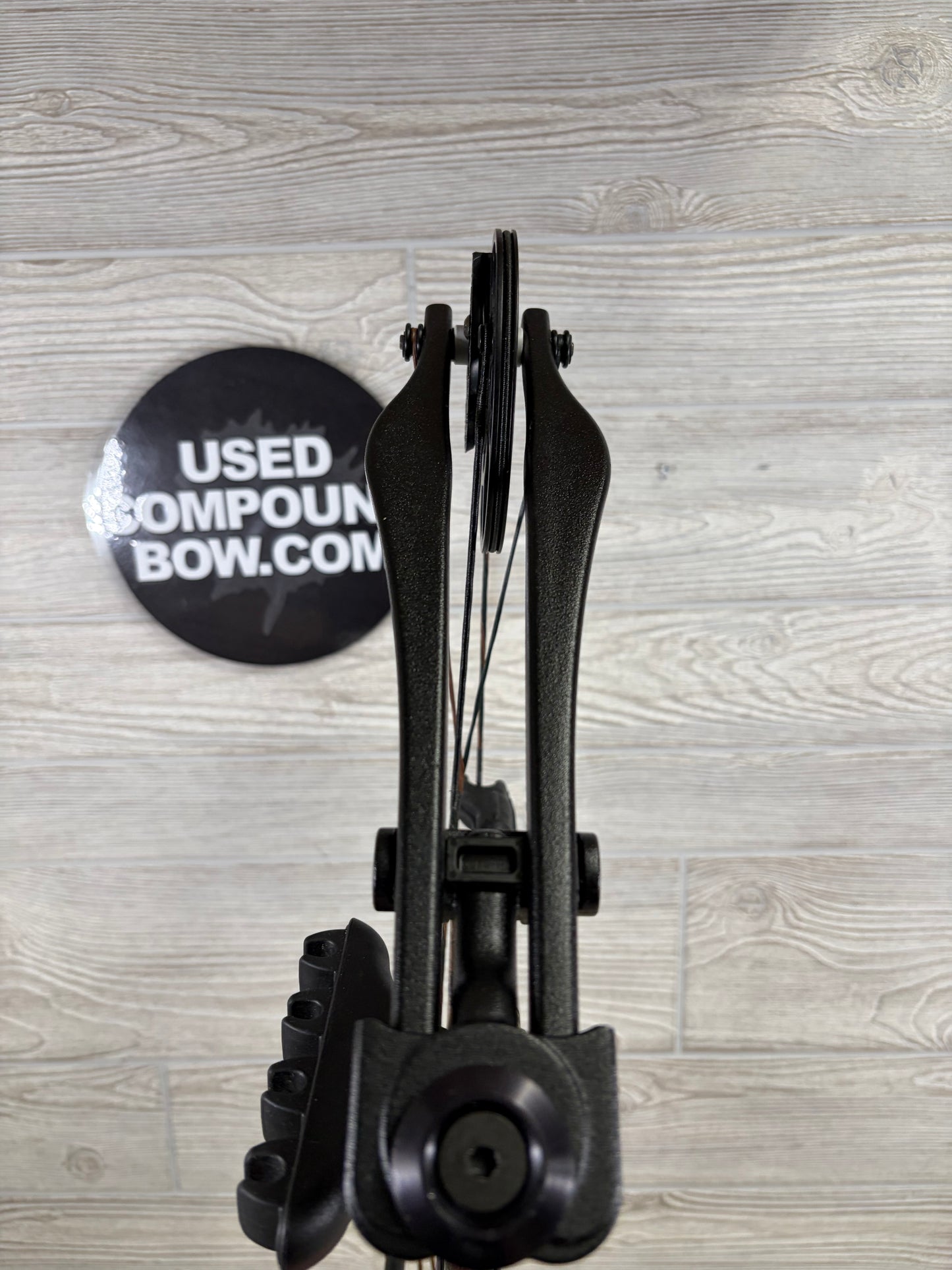 Used Bear Apprentice 3 Left Handed Camo PKG