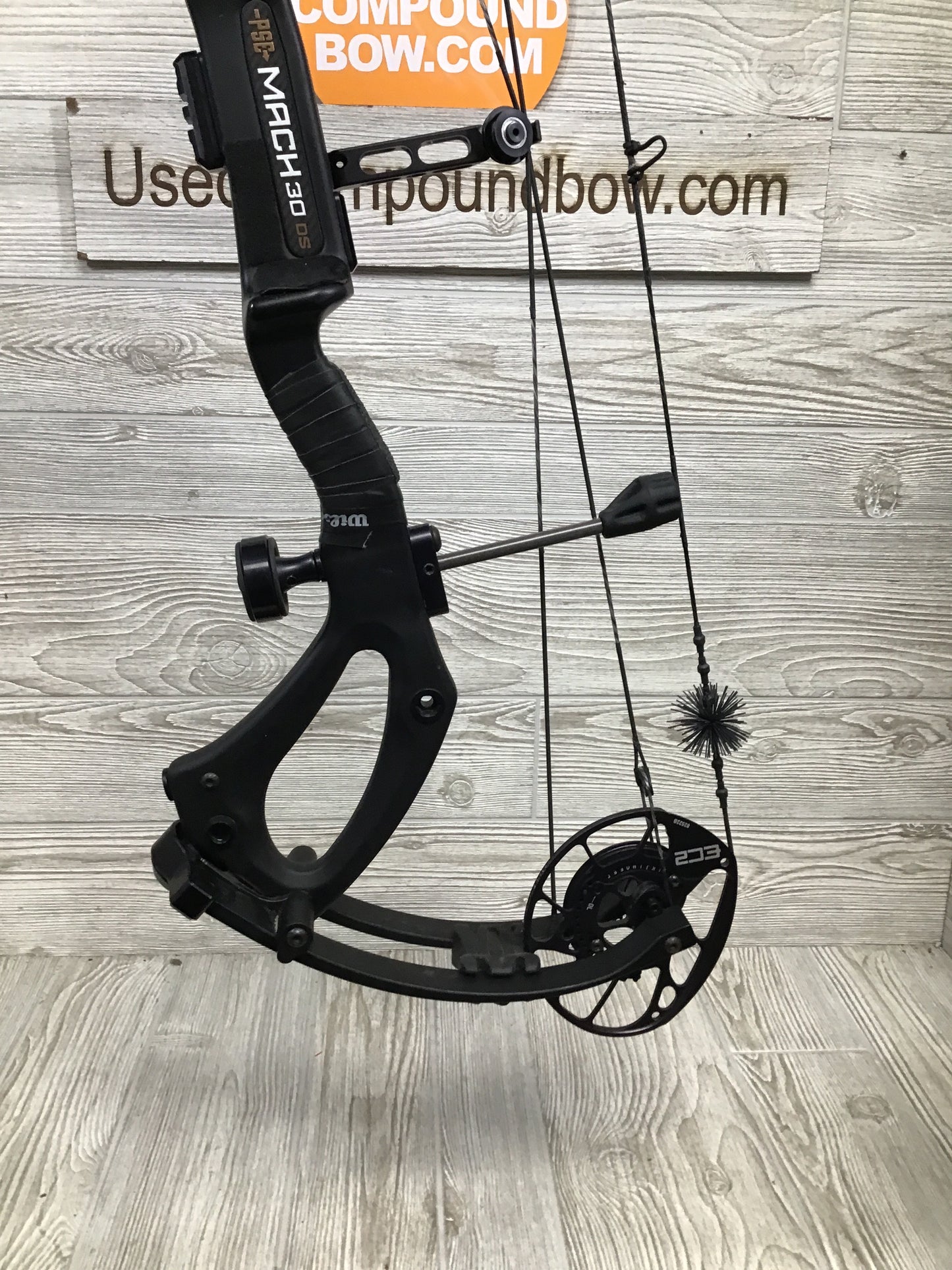 Used PSE Mach 30 DS Black Right Handed 24.5-30" 60/70#