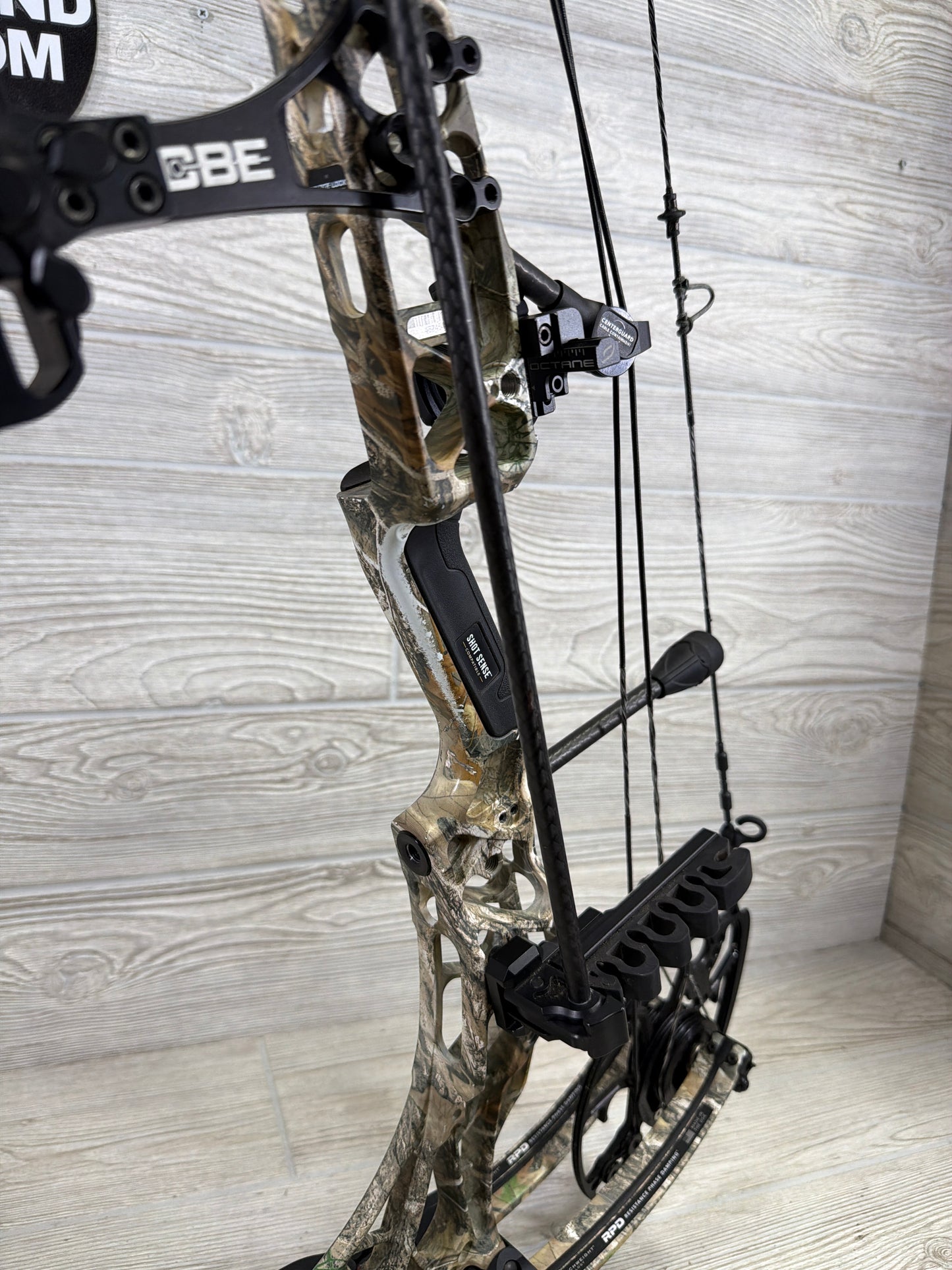 Used Mathews Lift 29.5 LH Realtree edge package 29/70