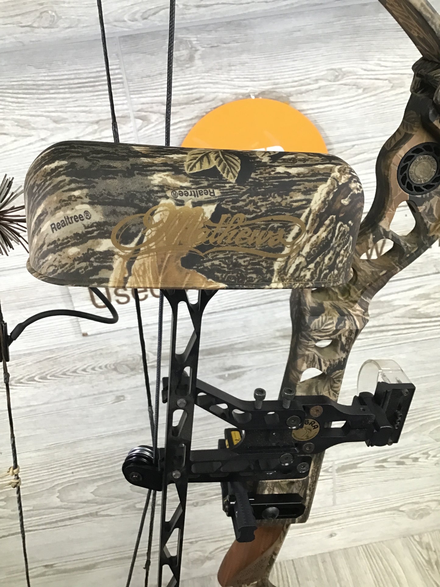 Used Mathews Legacy Right Handed 28 70lb Package