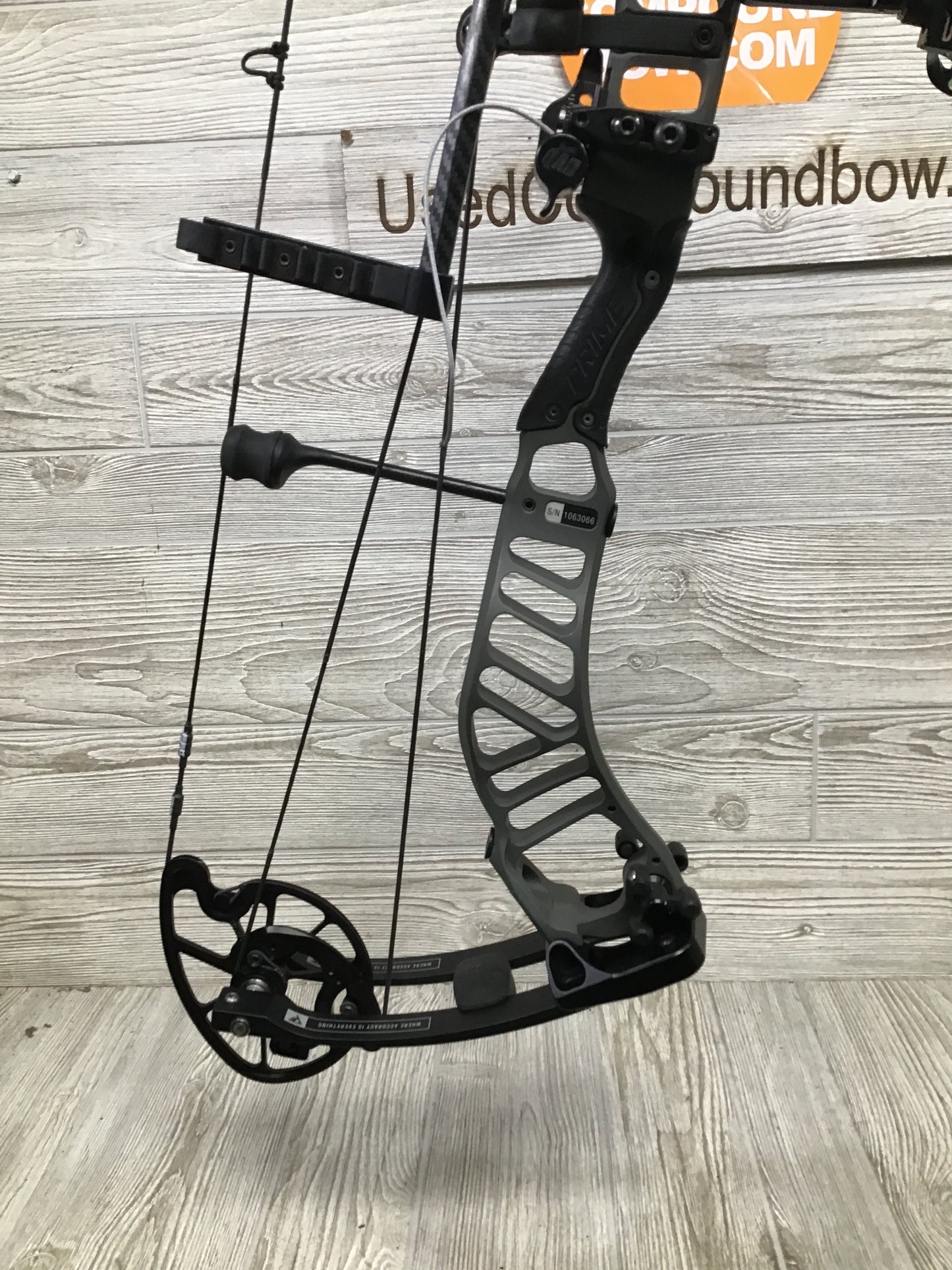 Used Prime RVX 32 Right Handed 70-80# Package