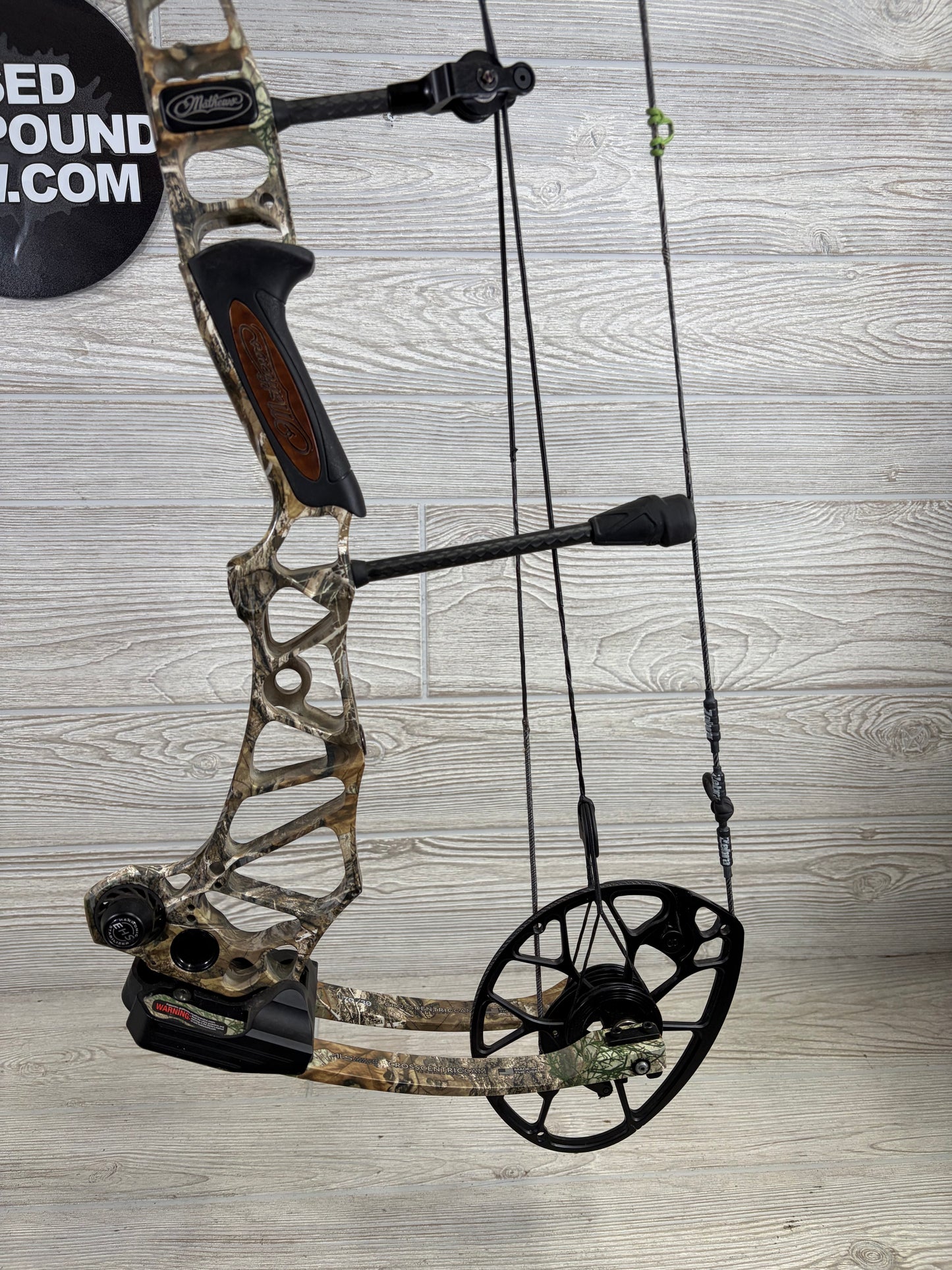 Used Mathews Traverse Right Handed 60-70lb 30" Realtree Camo